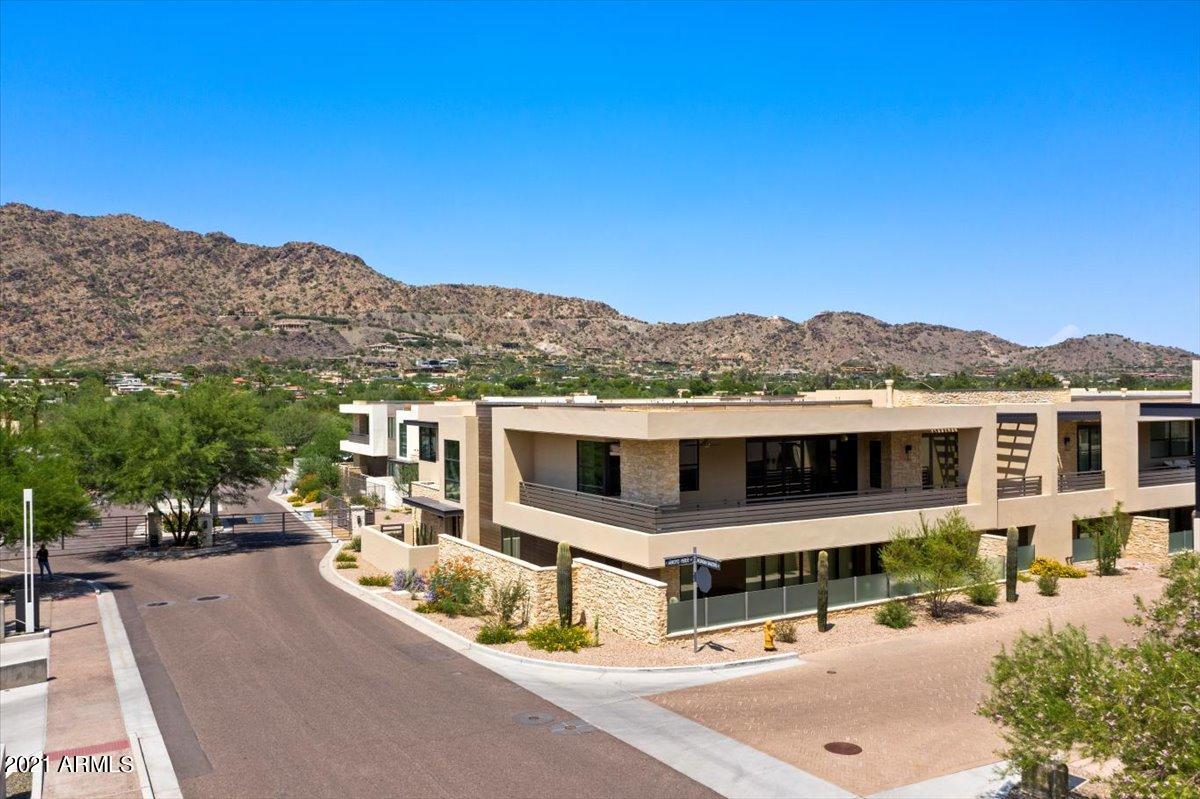 VILLAS AT MOUNTAIN SHADOWS 2 CONDOMINIUMS 2
mountain shadow - Residential