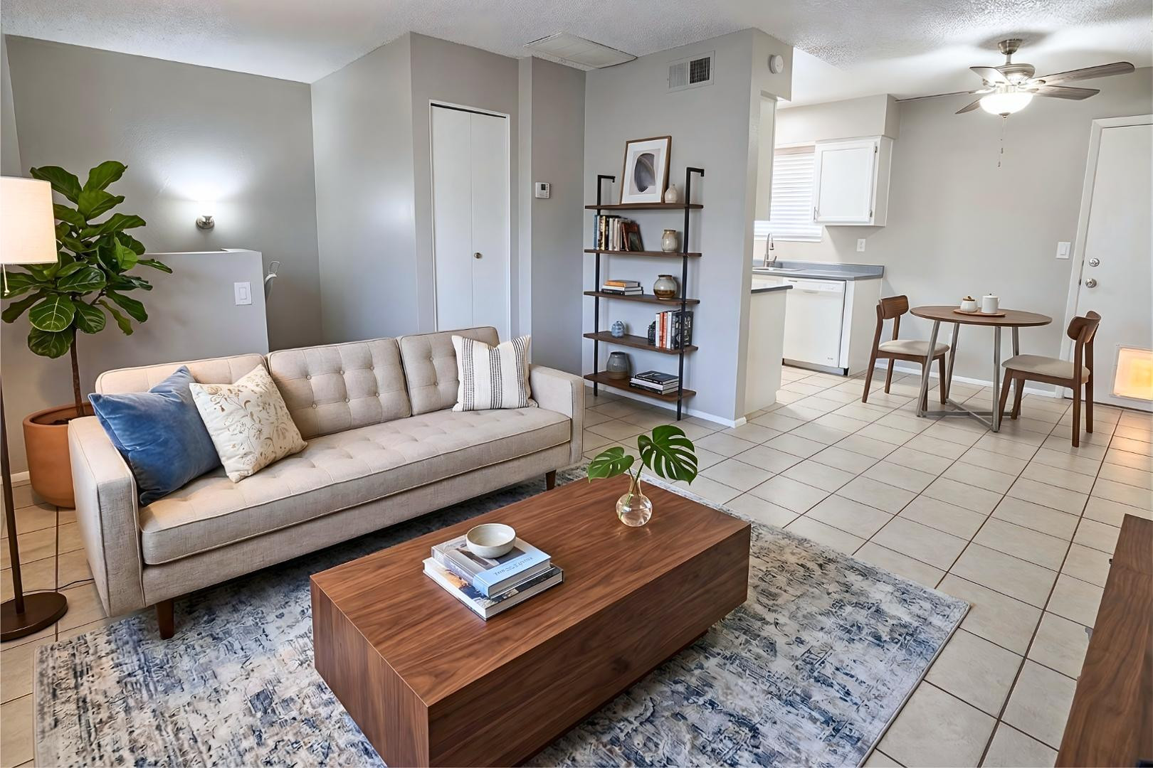 707 W 1st Avenue Apt 102