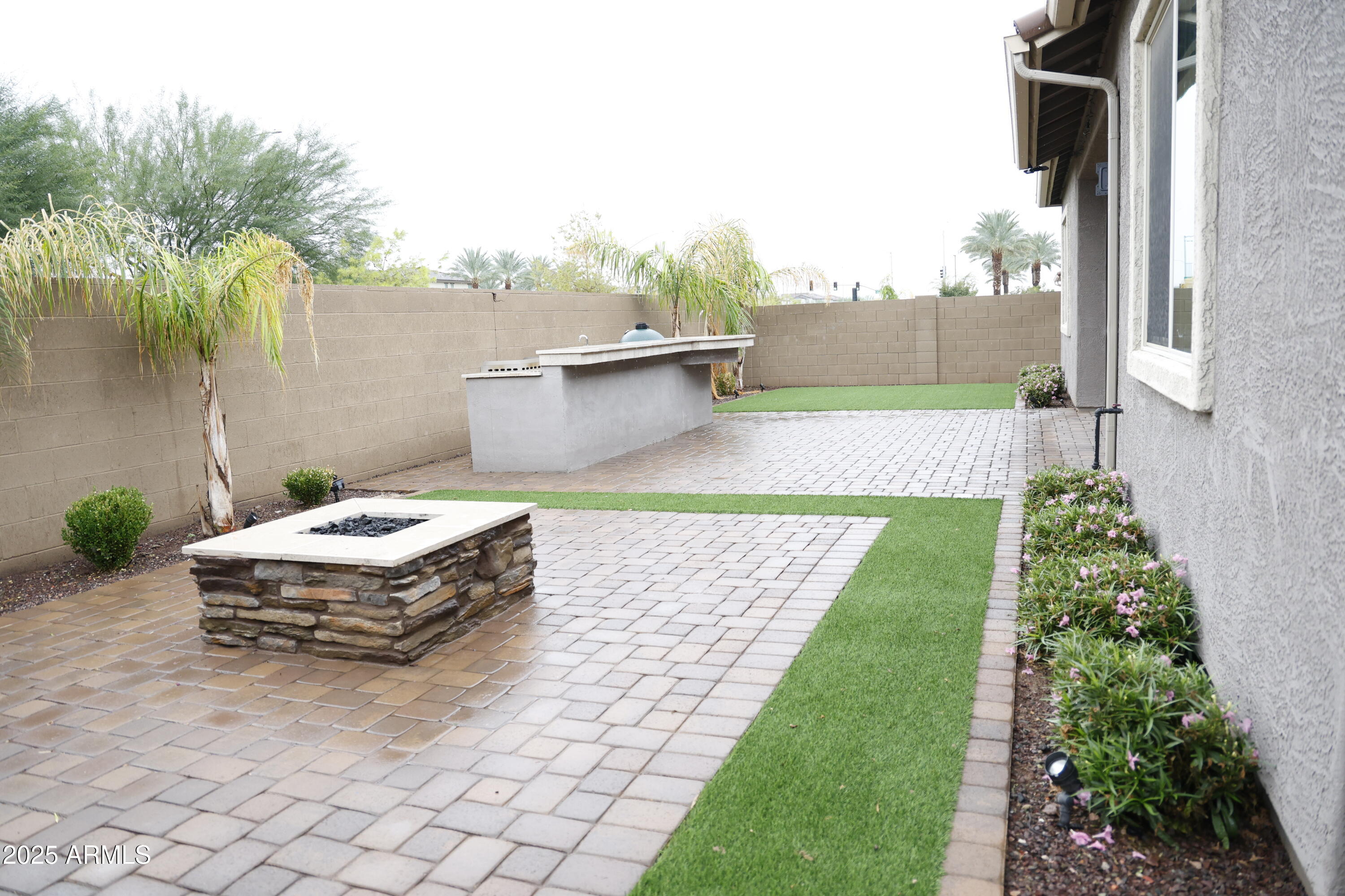 5723 S COYOTE Canyon