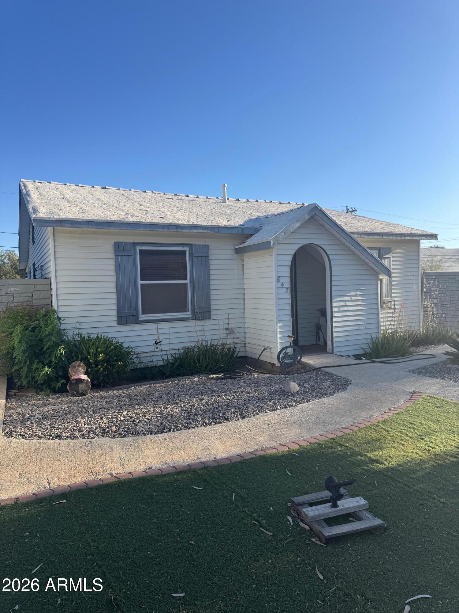 645 W NORTHERN Avenue