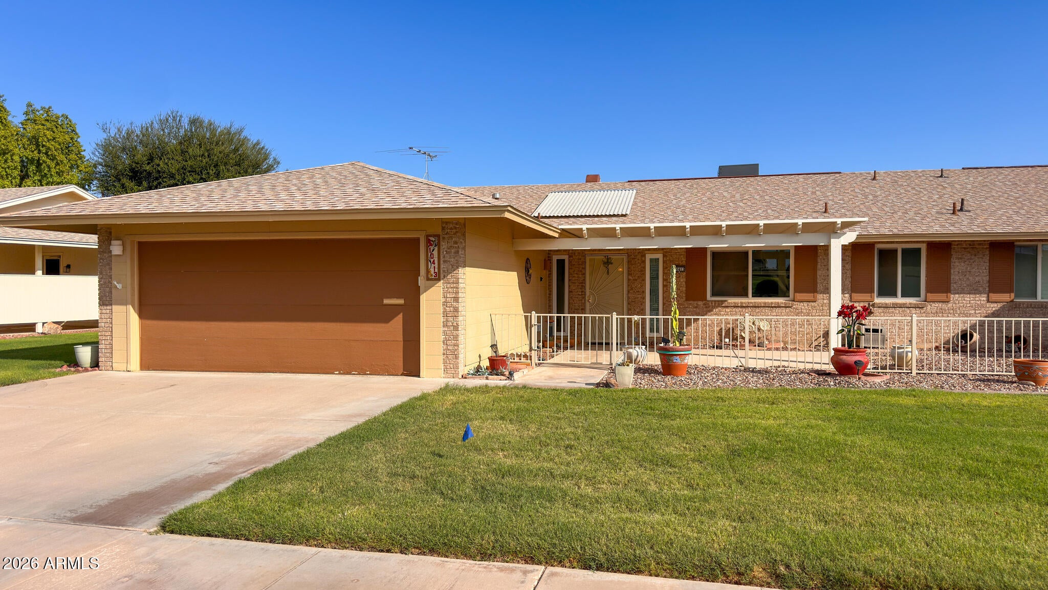 10413 W PRAIRIE HILLS Circle