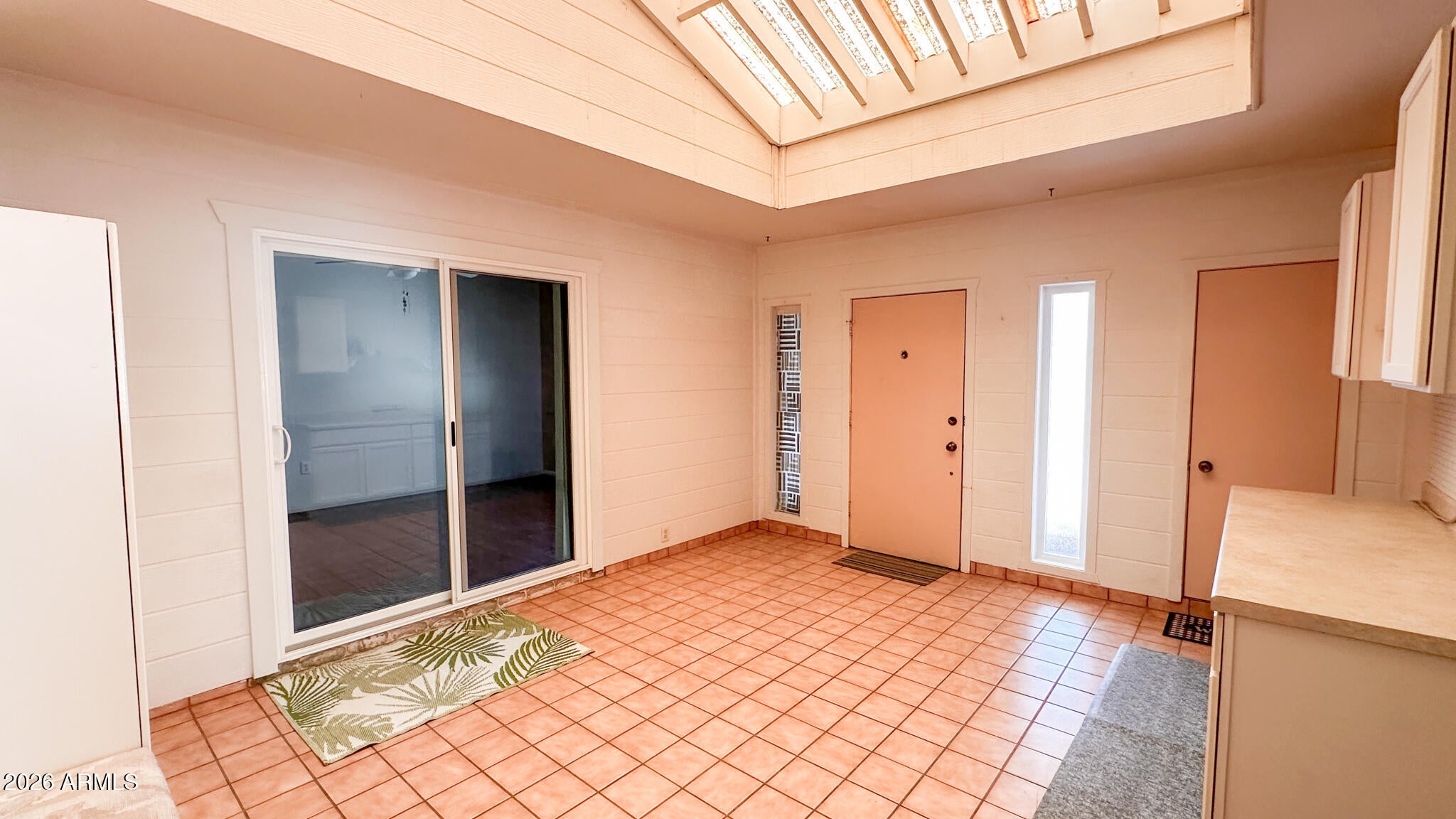 10413 W PRAIRIE HILLS Circle