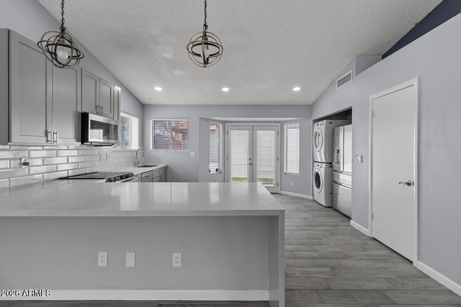8520 W PALM Lane 1037