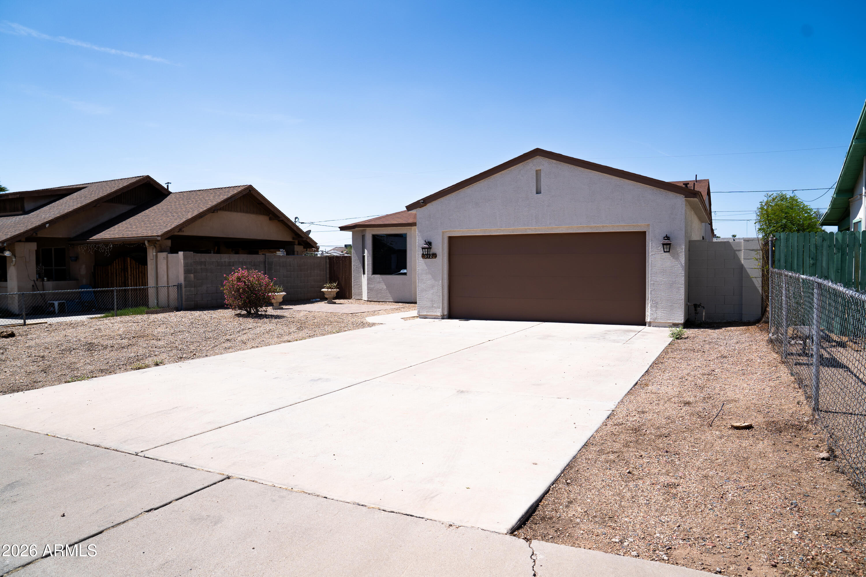 342 N 15TH Street