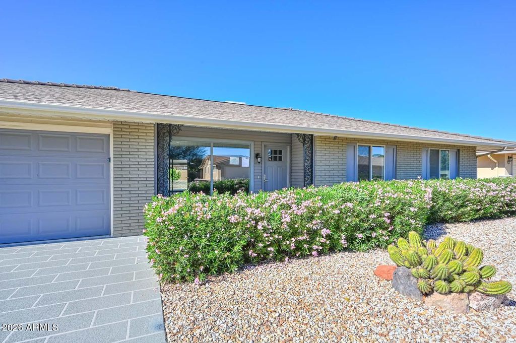 Photo of 9301 W Glen Oaks Circle N, Sun City, AZ 85351 (MLS # 6964039)