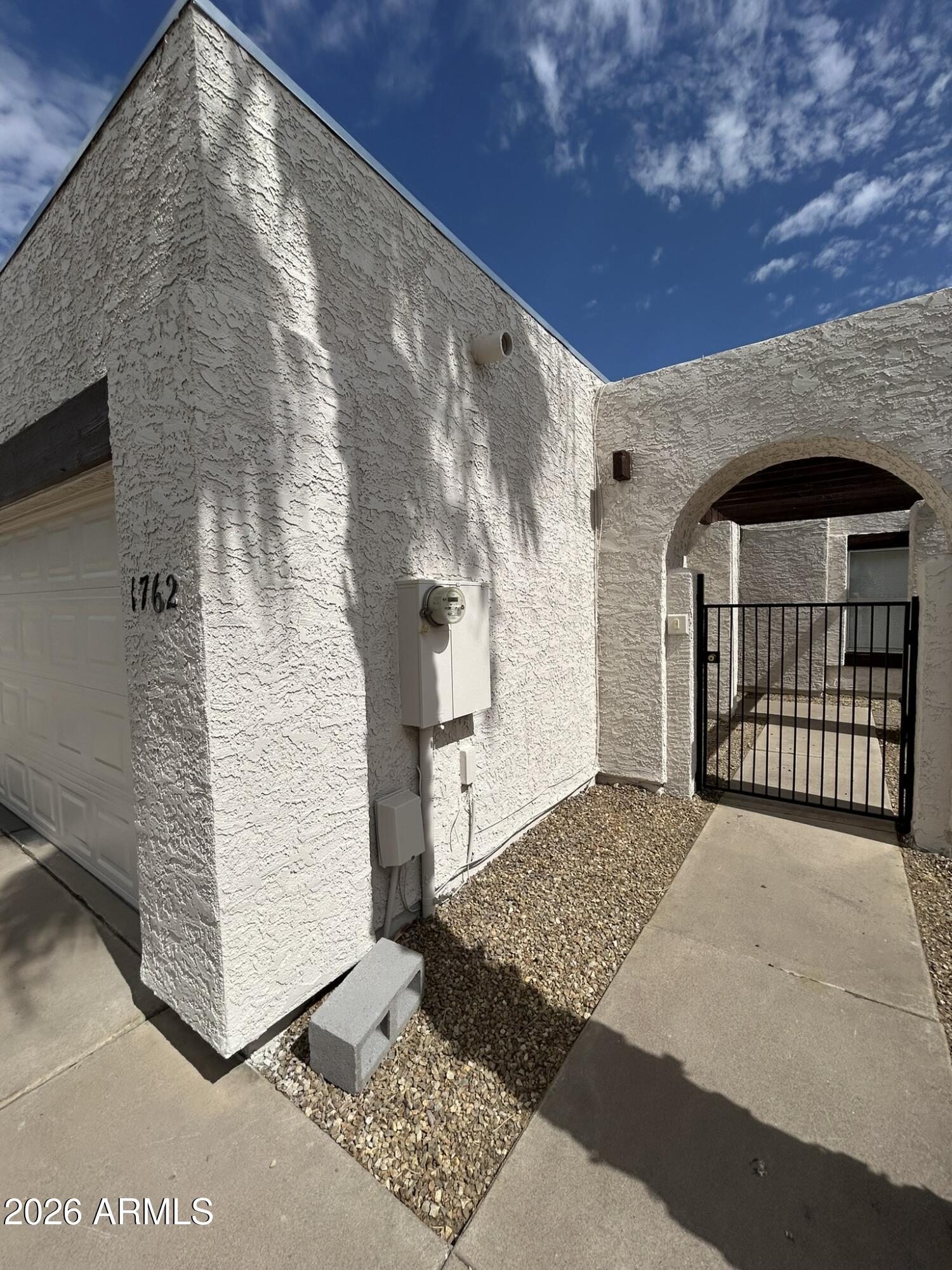 1762 W COLT Road