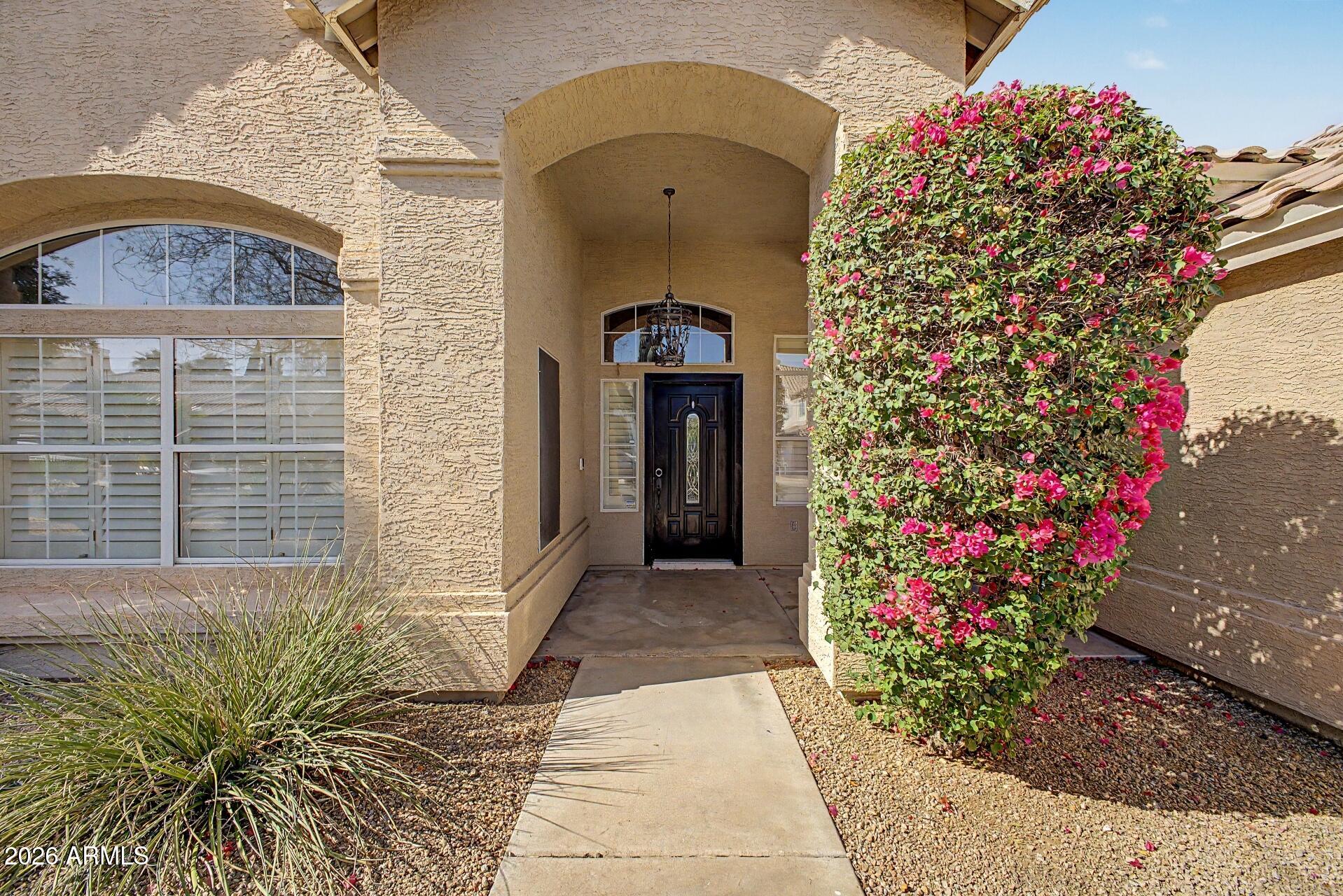 6126 E JUNIPER Avenue