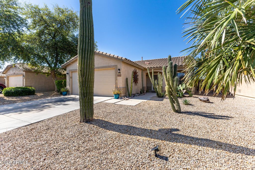 Photo of 30402 N Sunray Drive, San Tan Valley, AZ 85143 (MLS # 6997546)