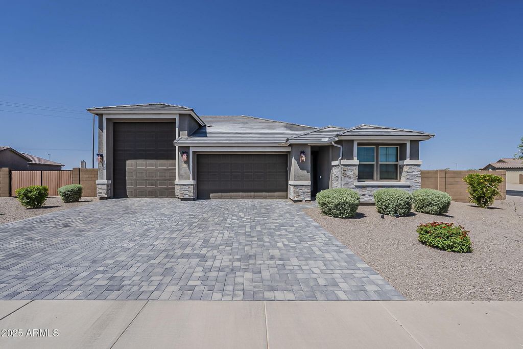 Photo of 1479 S Naples Court, Casa Grande, AZ 85122 (MLS # 6898344)
