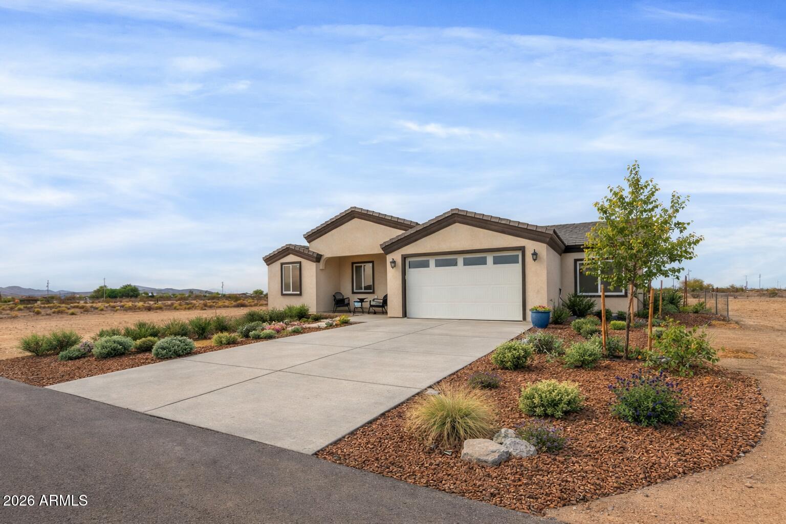 37182 W RAYMOND Street