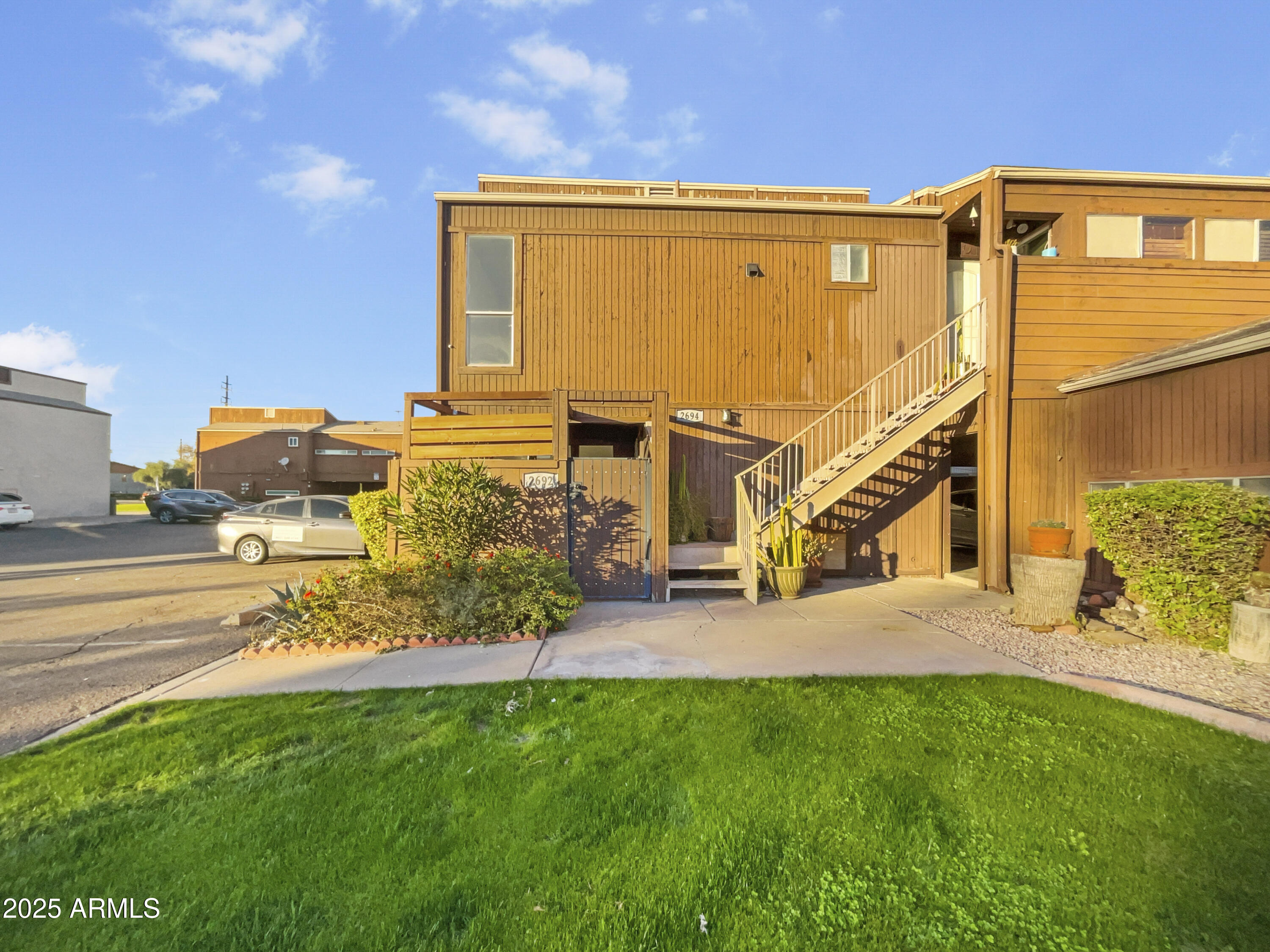 2692 E SILK OAK Drive