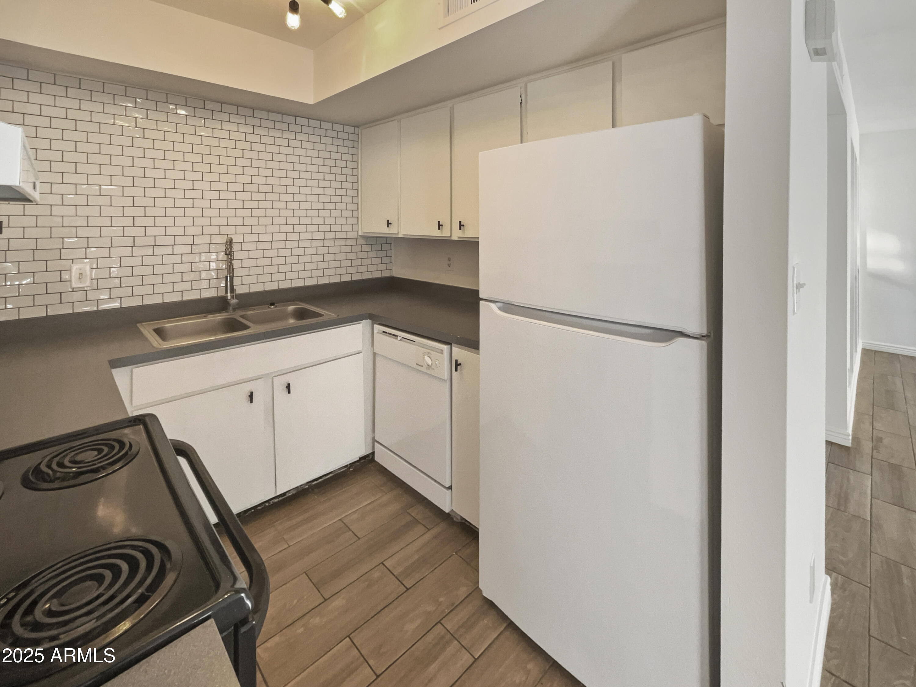 2692 E SILK OAK Drive