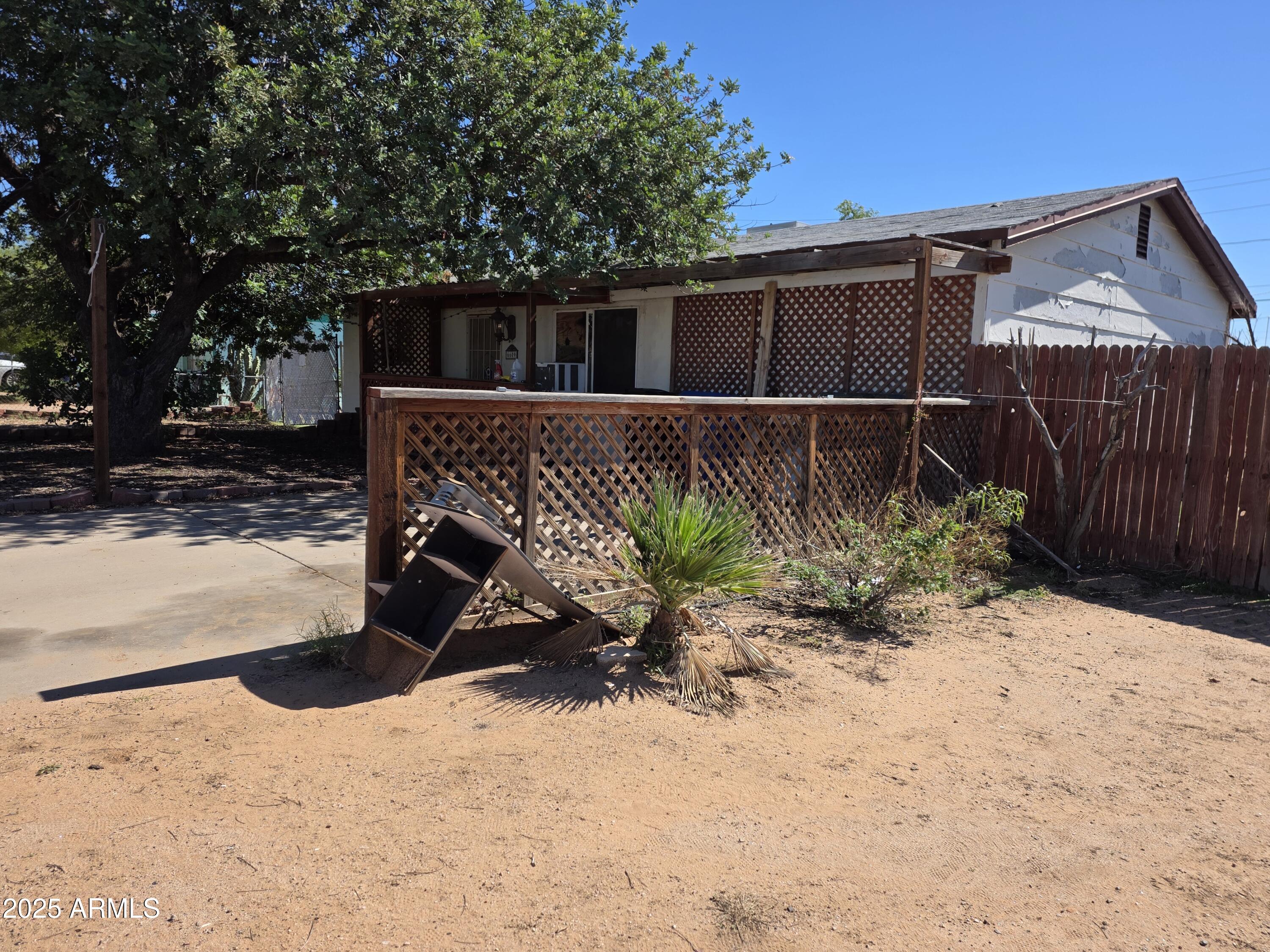 6609 E Arbor Avenue