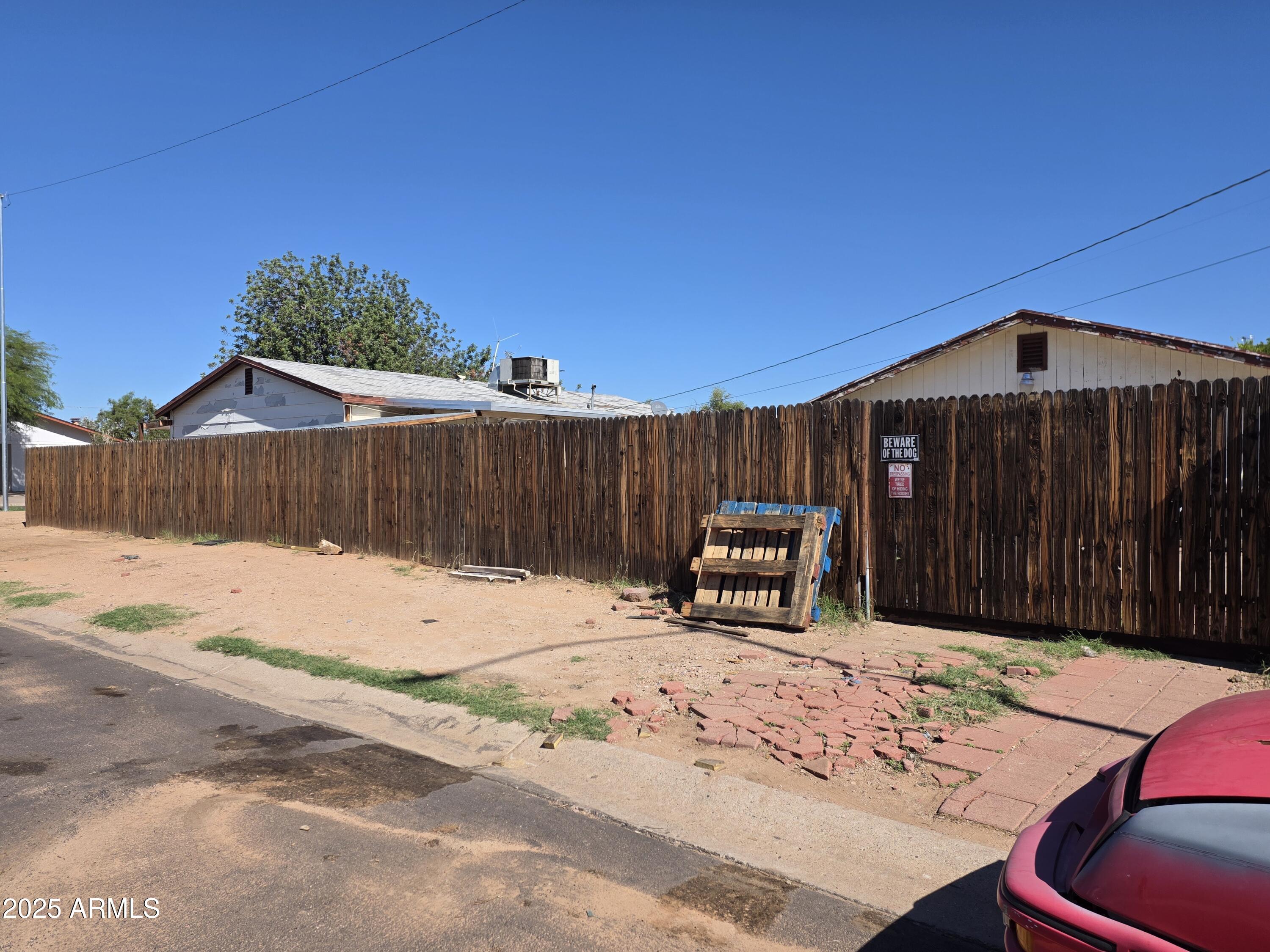 6609 E Arbor Avenue