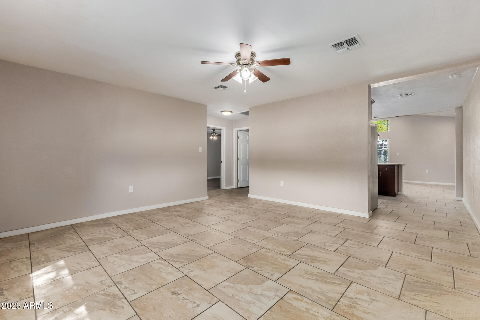 1538 W SONORA Street