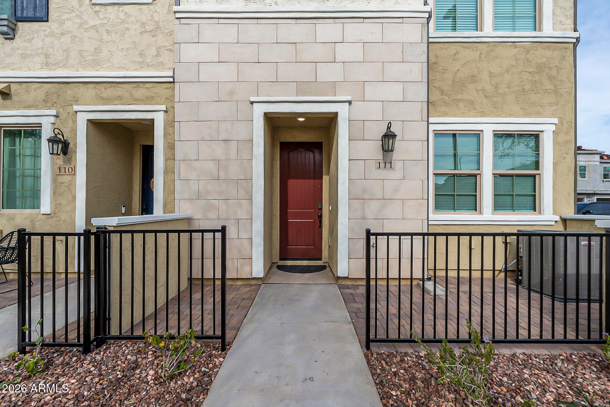 1825 E HAMPTON Lane 111