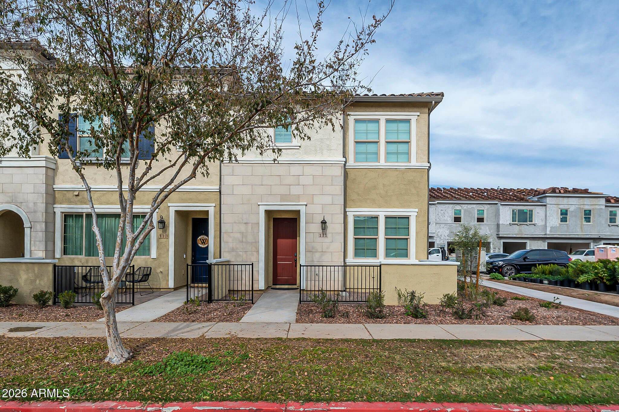 1825 E HAMPTON Lane 111