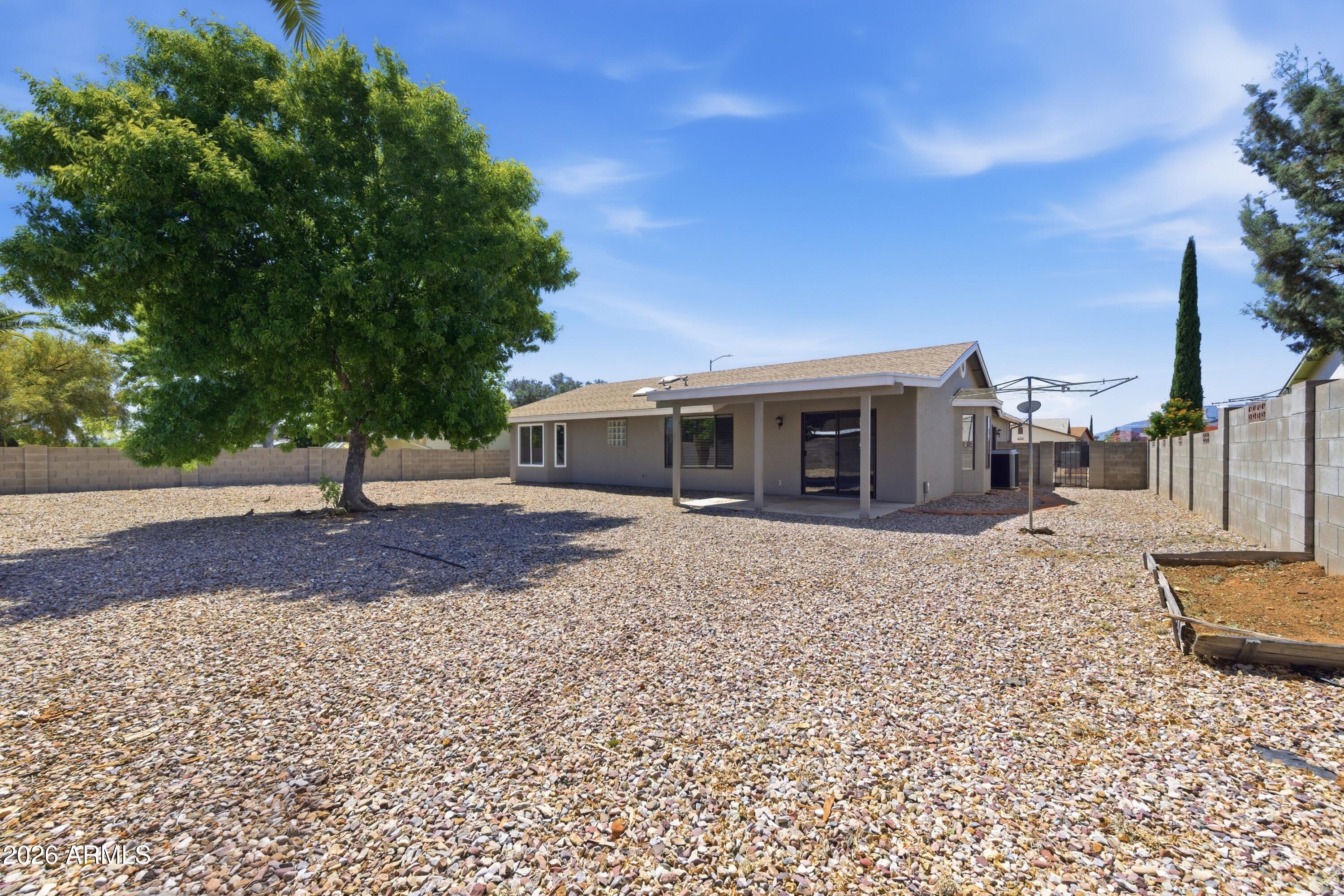 MISSION HILLS ESTATES - Residential