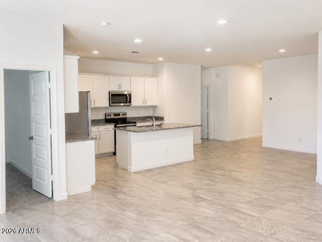 5827 E ROSINA DELL Place