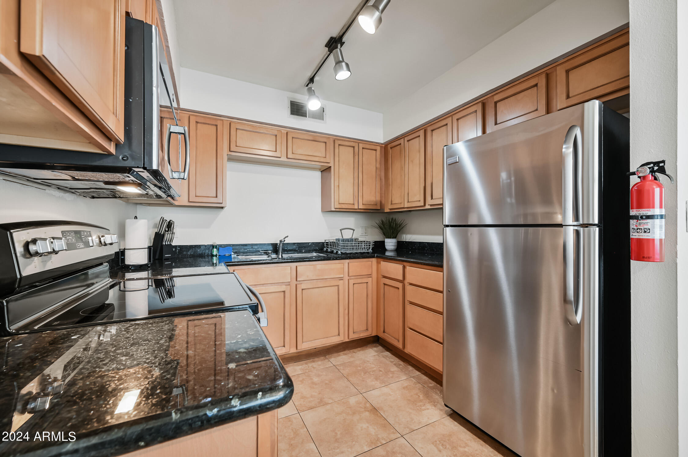 1702 W TUCKEY Lane 230