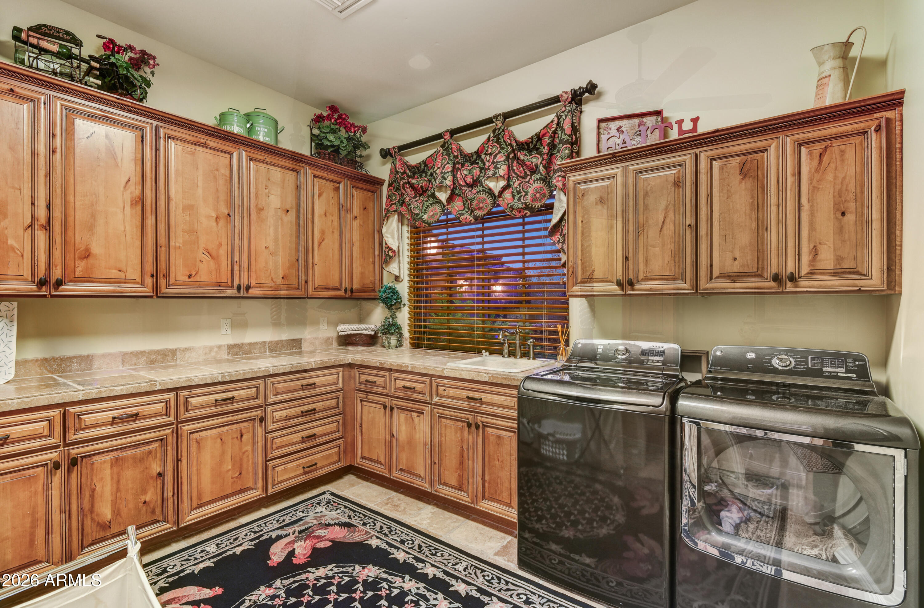 Superstition Mountain - Residential