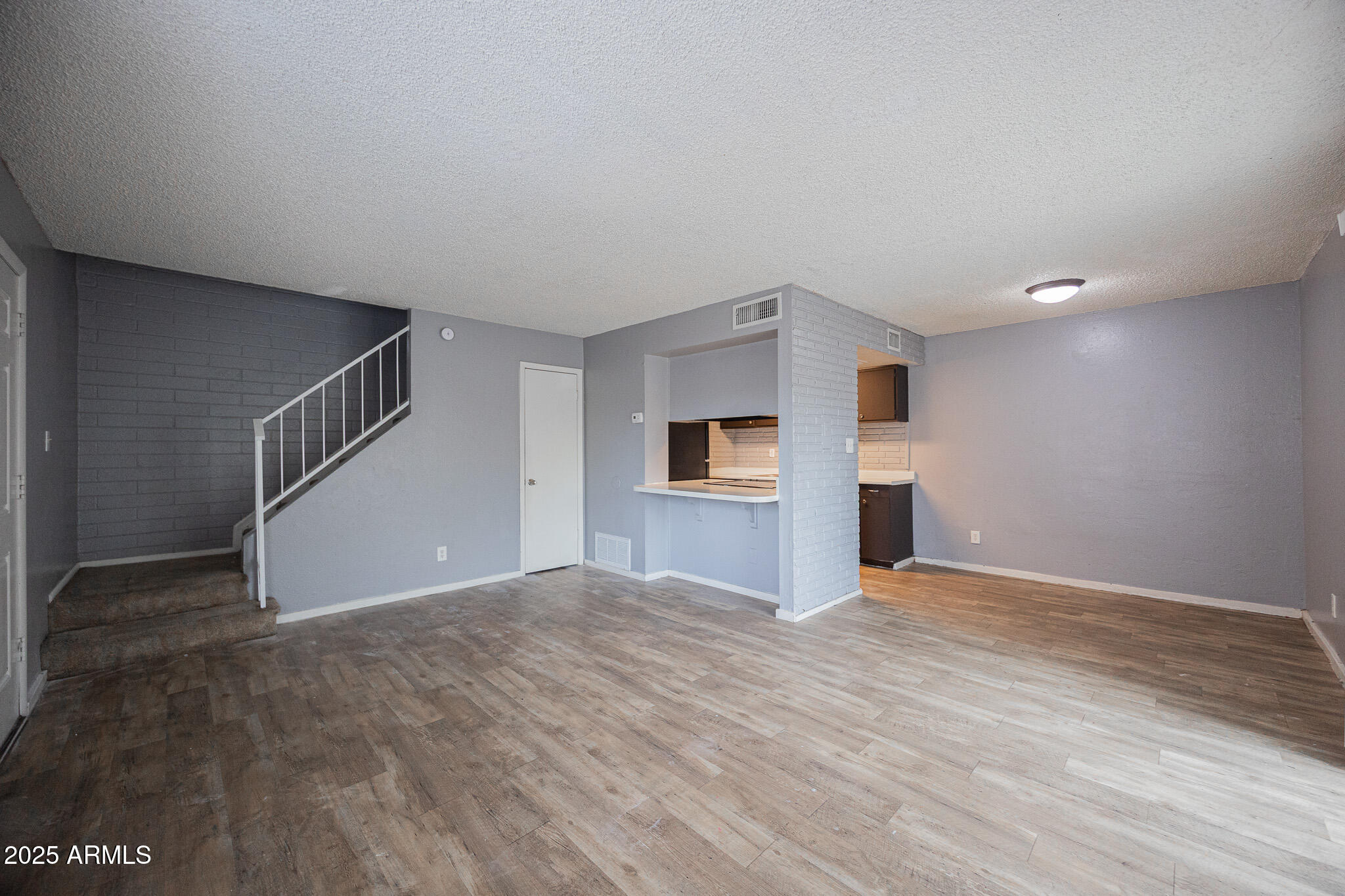 5440 W BELLEVIEW Street