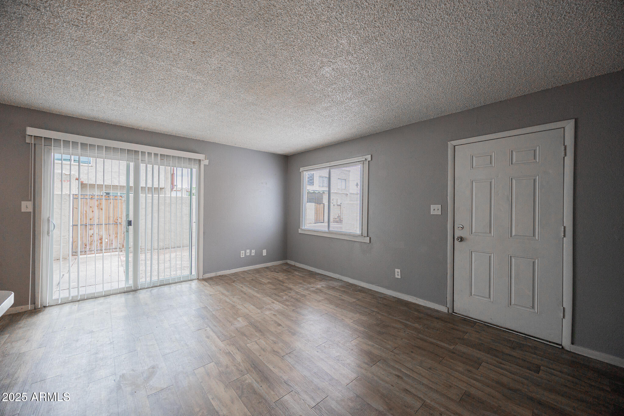 5440 W BELLEVIEW Street