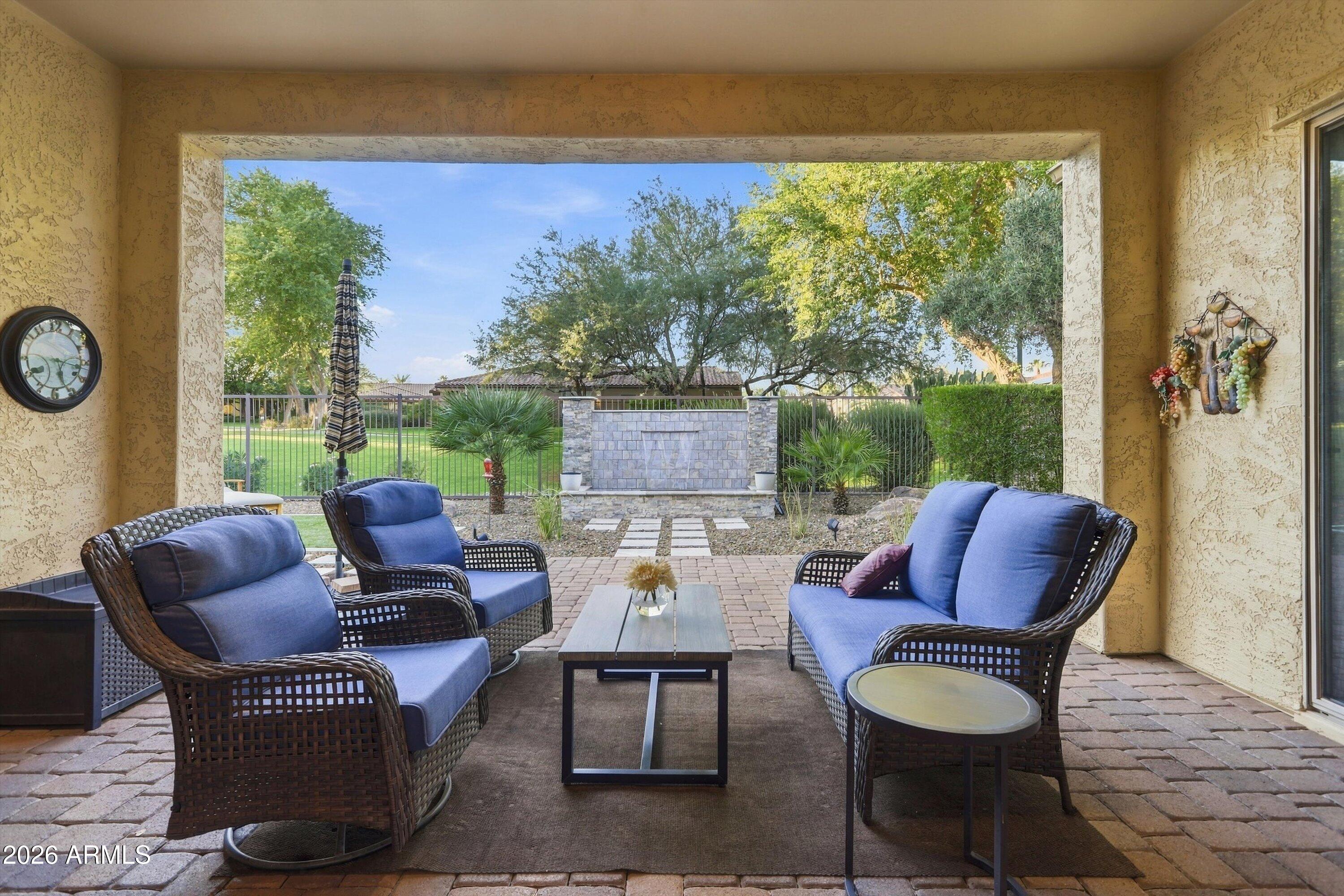 12370 W ROBERTA Lane