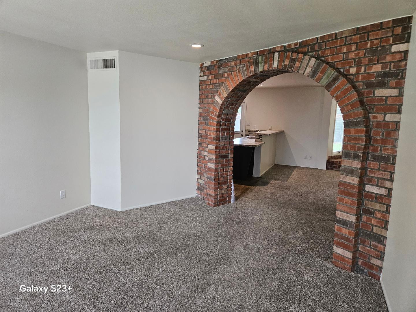531 E Laguna Drive