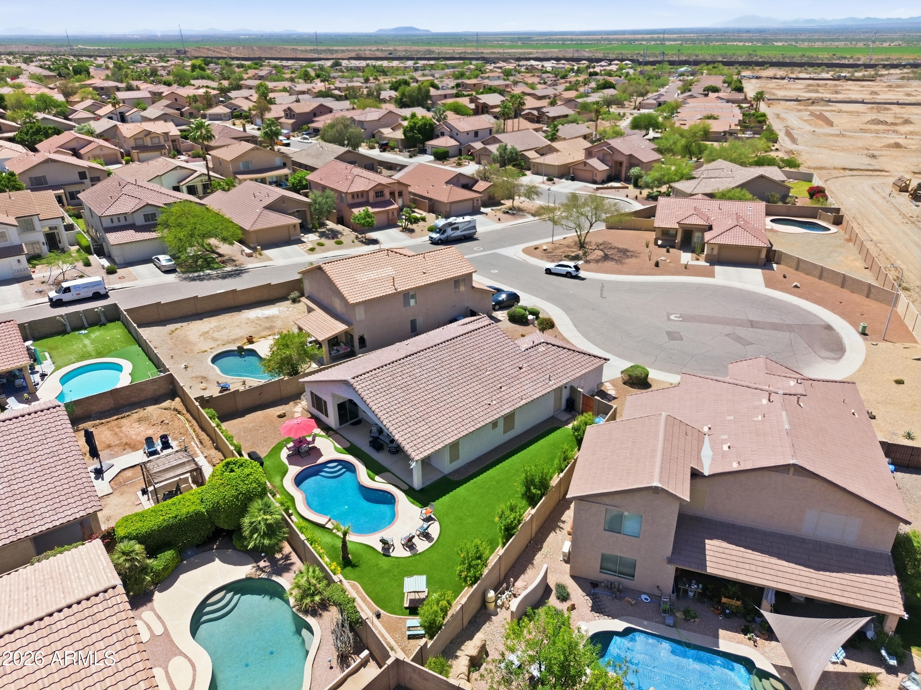 1834 W AMBERWOOD Drive