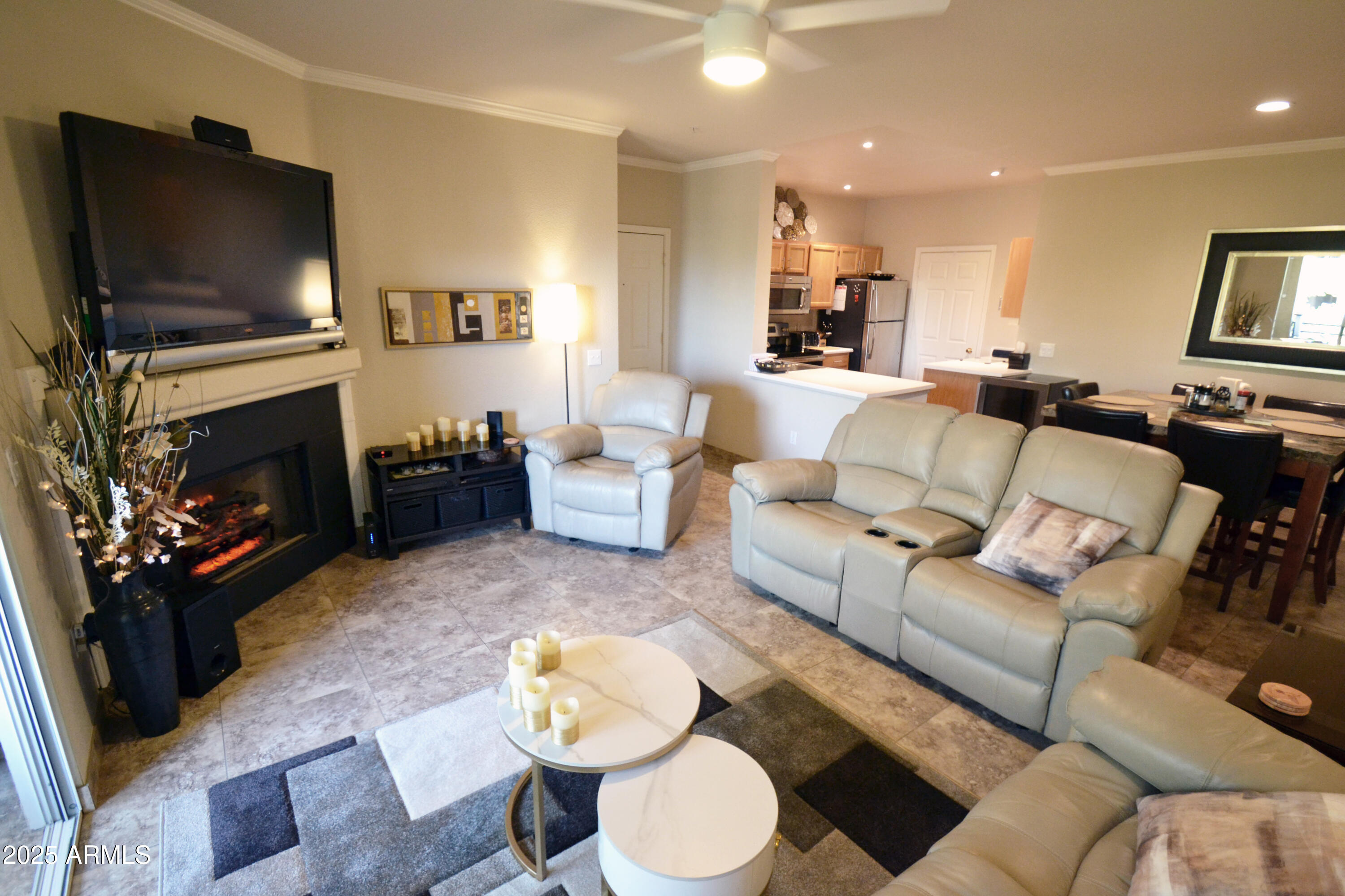 5401 E Van Buren Street 3076