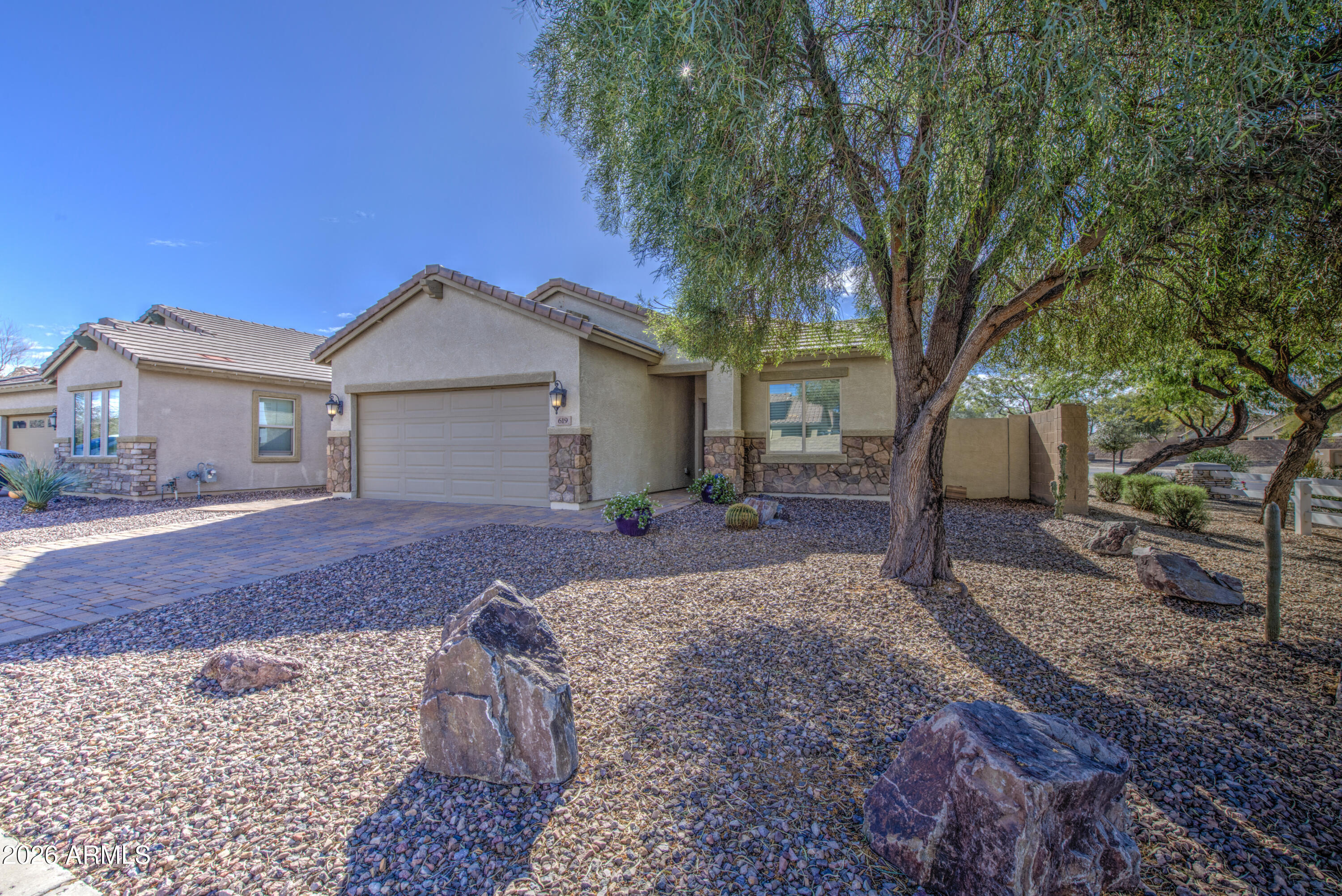 619 E Canyon Rock Road