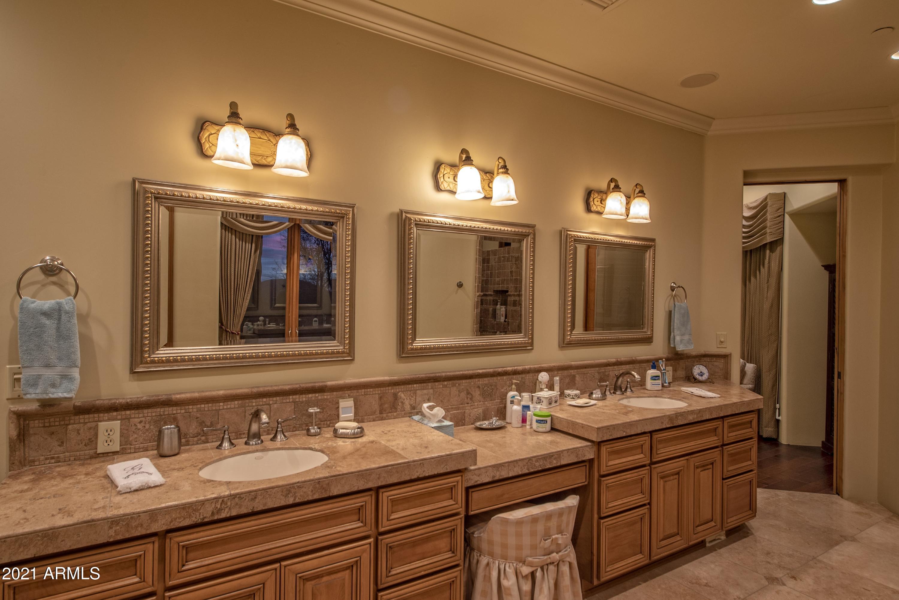DESERT MOUNTAIN PH 3 UNIT 31 VILLAGE SEVEN ARROWS - Residential