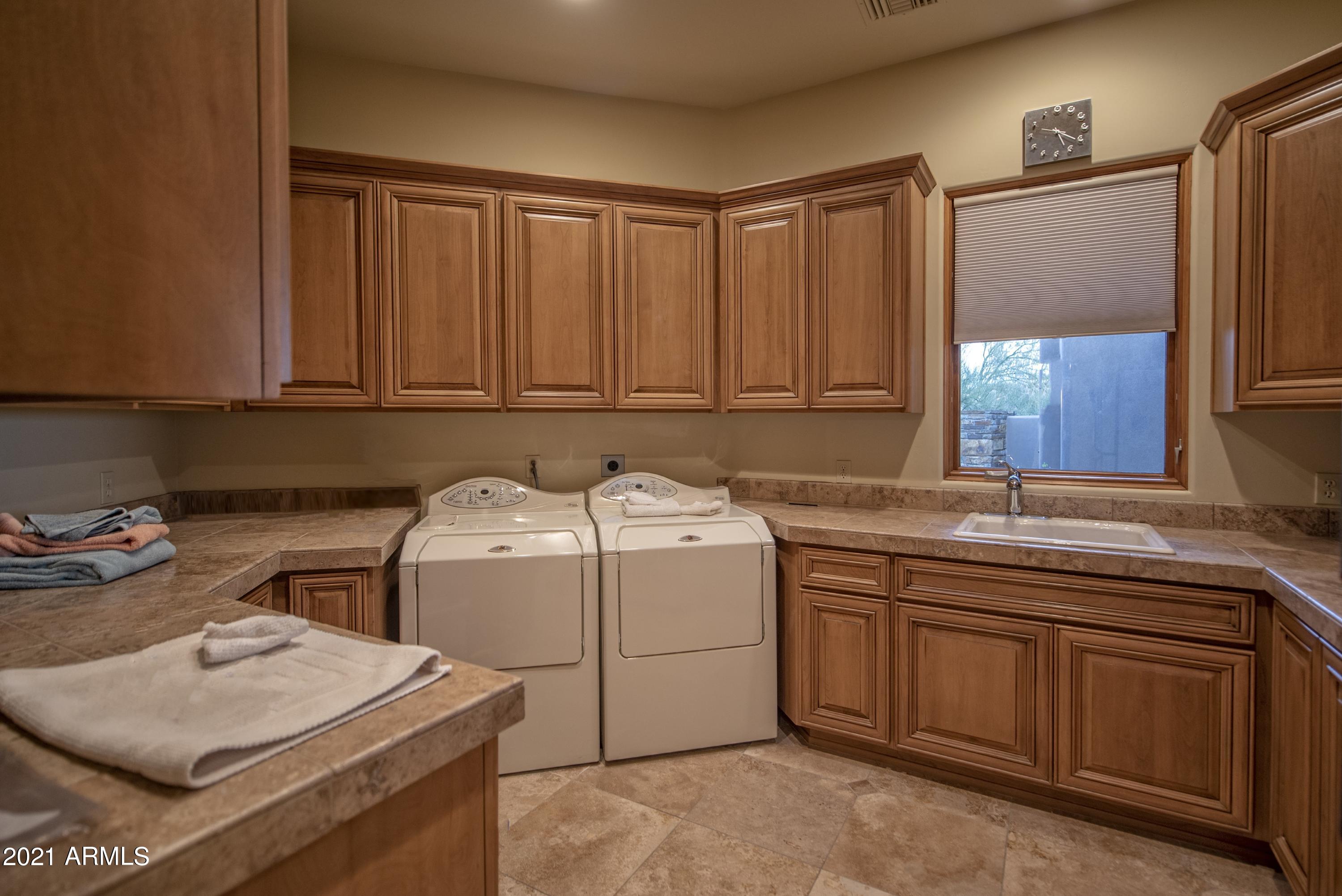 DESERT MOUNTAIN PH 3 UNIT 31 VILLAGE SEVEN ARROWS - Residential