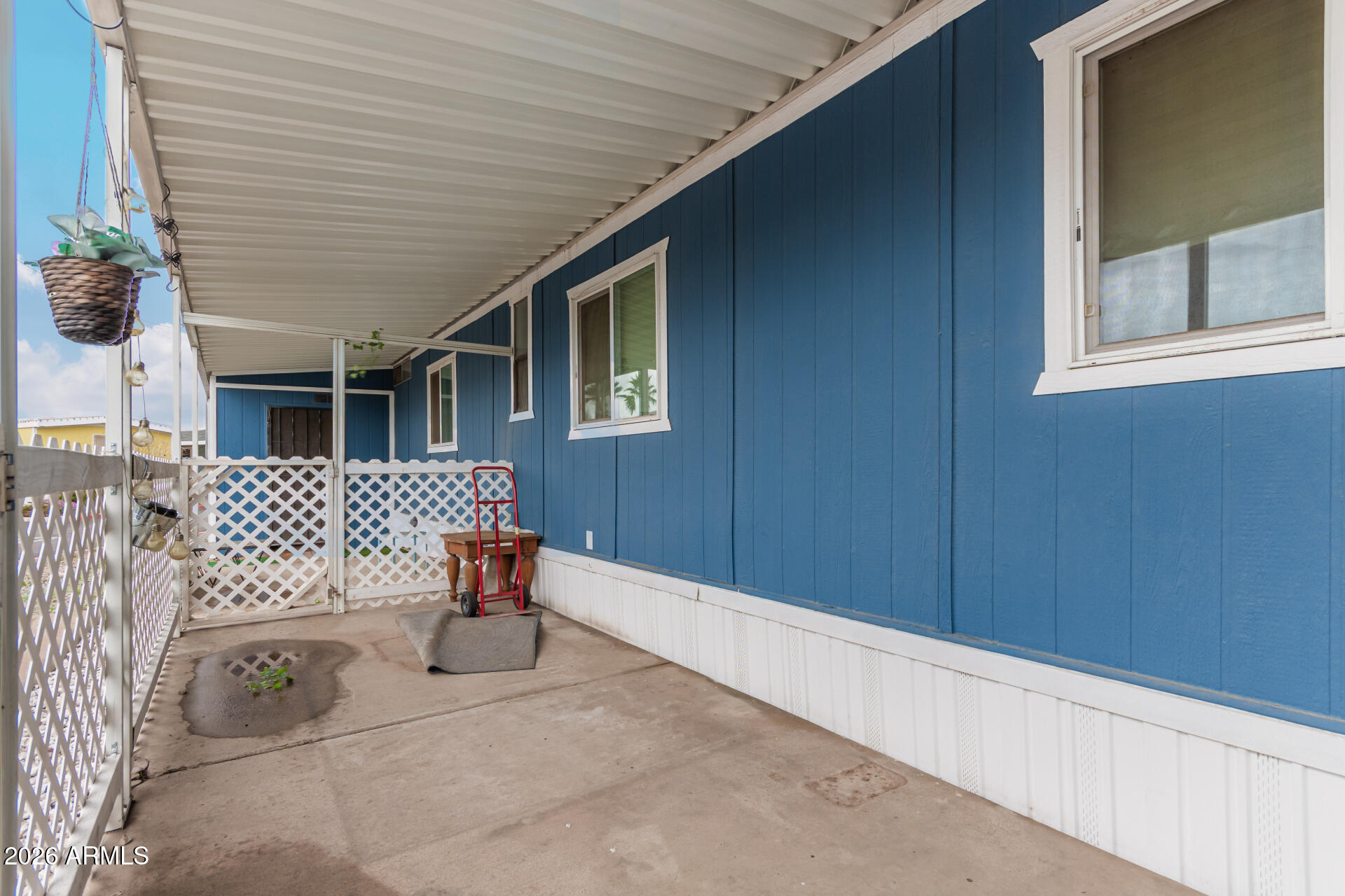 555 W WARNER Road 156