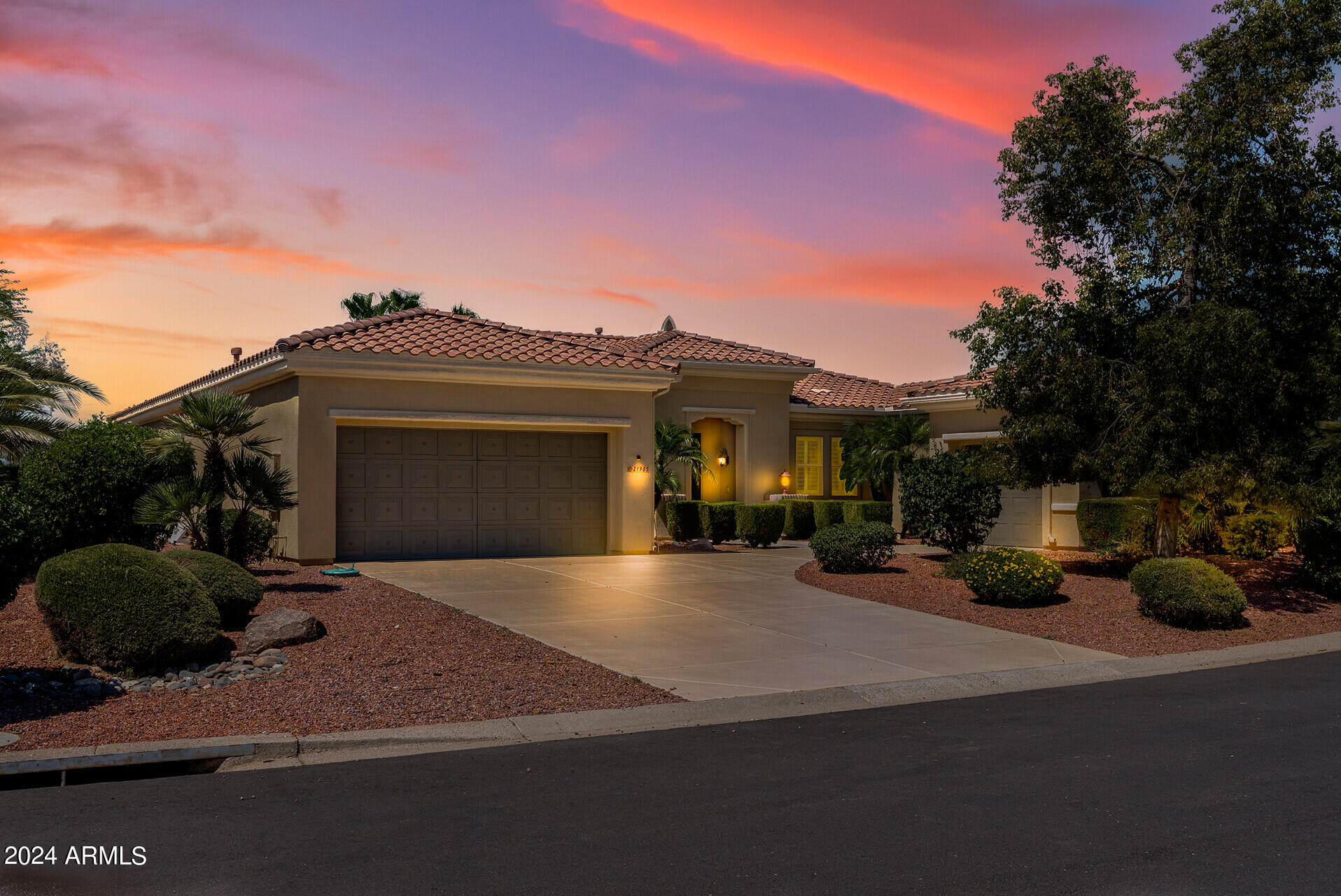 21905 N SAN RAMON Drive

                                                                             Sun City West                                

                                    , AZ - $925,000