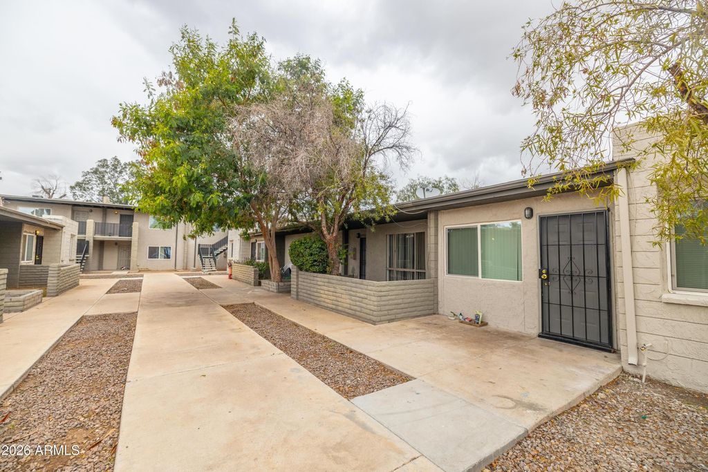 Photo of 5820 W Claremont Street, Glendale, AZ 85301 (MLS # 6989878)