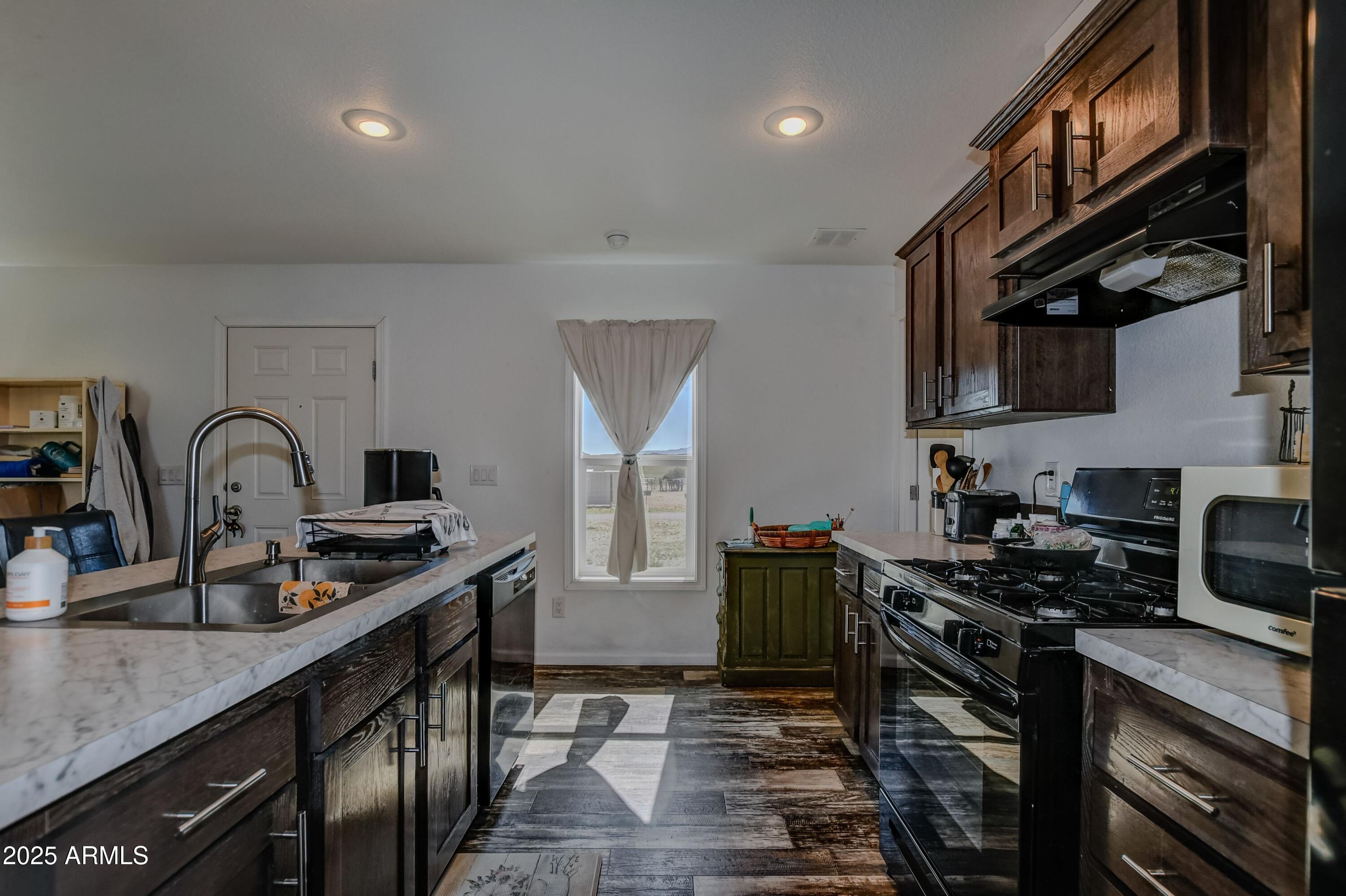 S14 T16N R2W - Residential