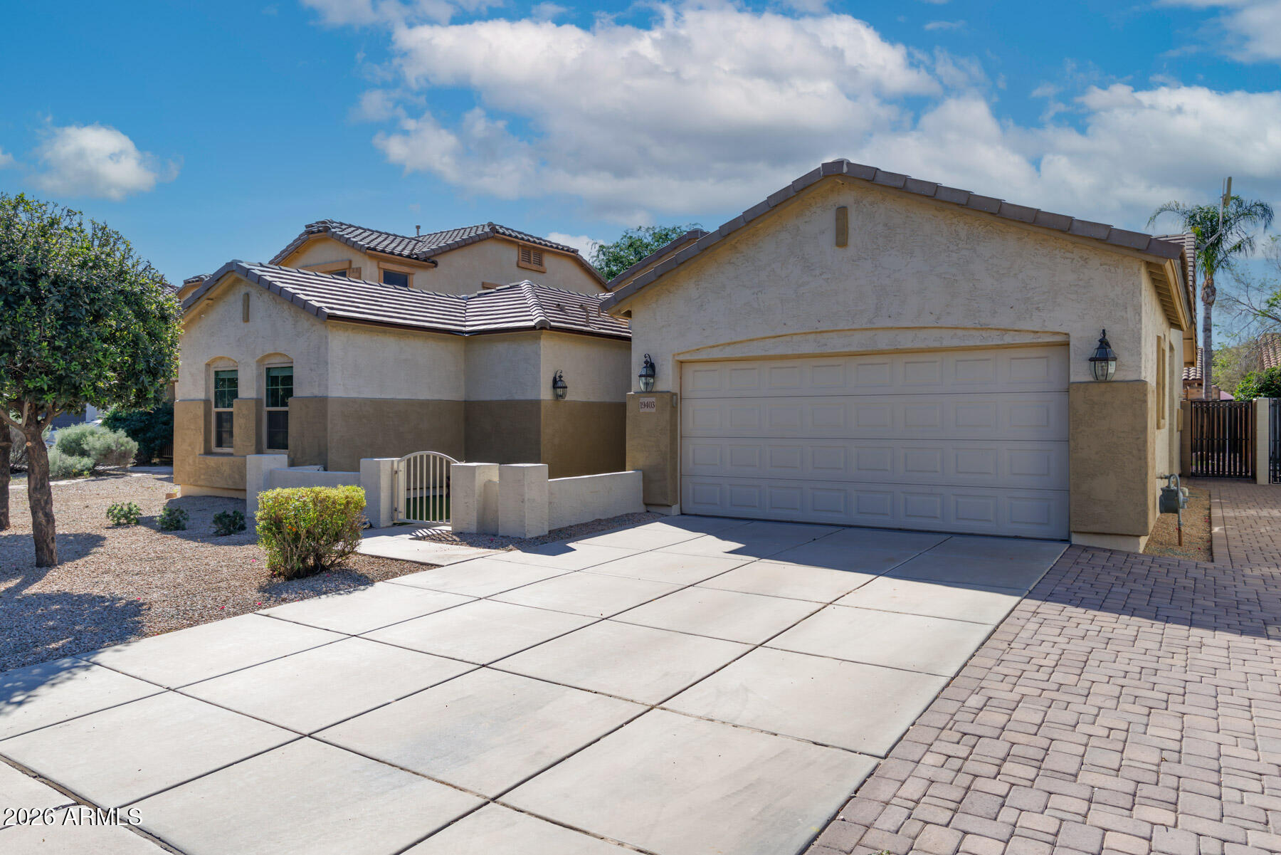 19403 E ARROWHEAD Trail