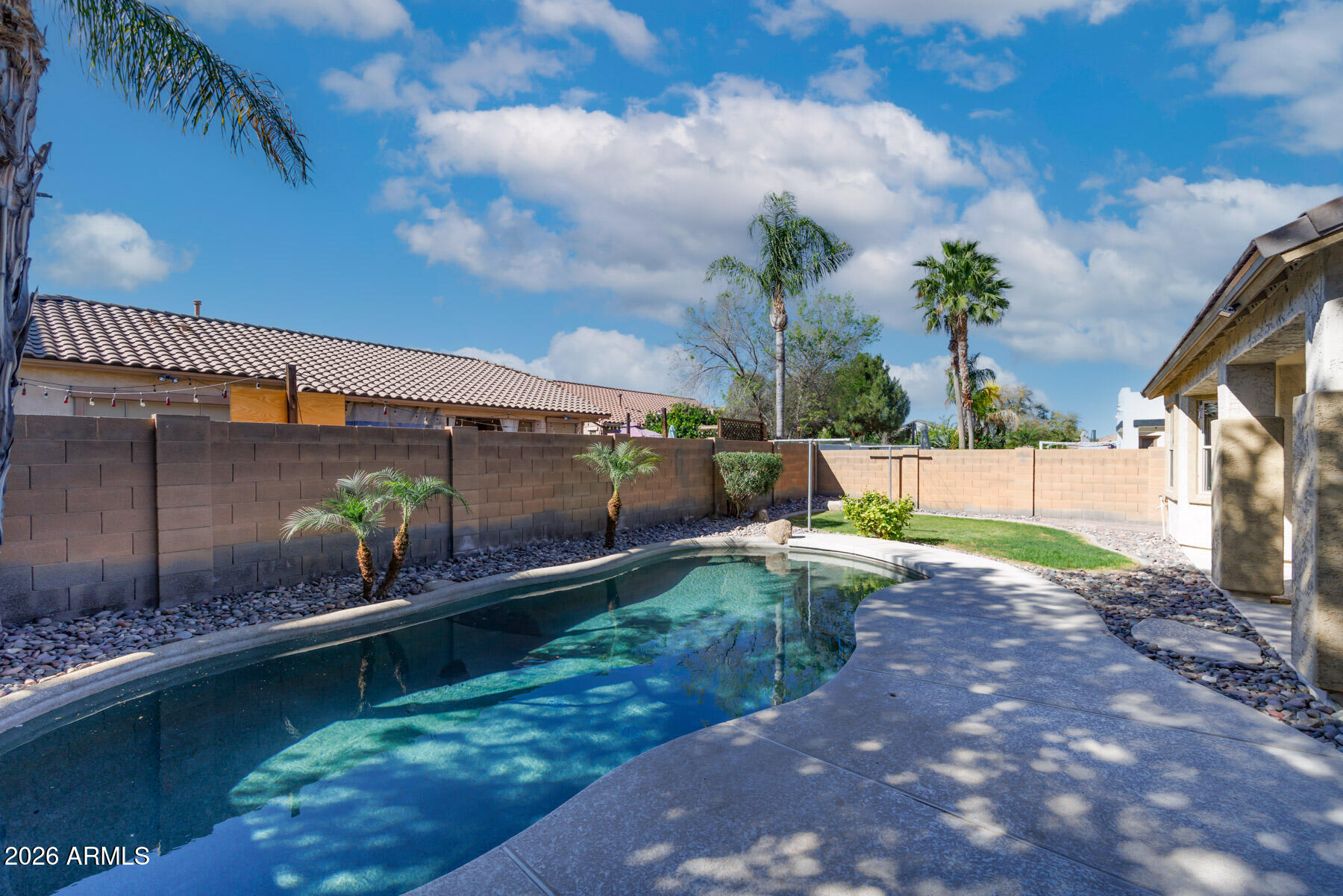 19403 E ARROWHEAD Trail