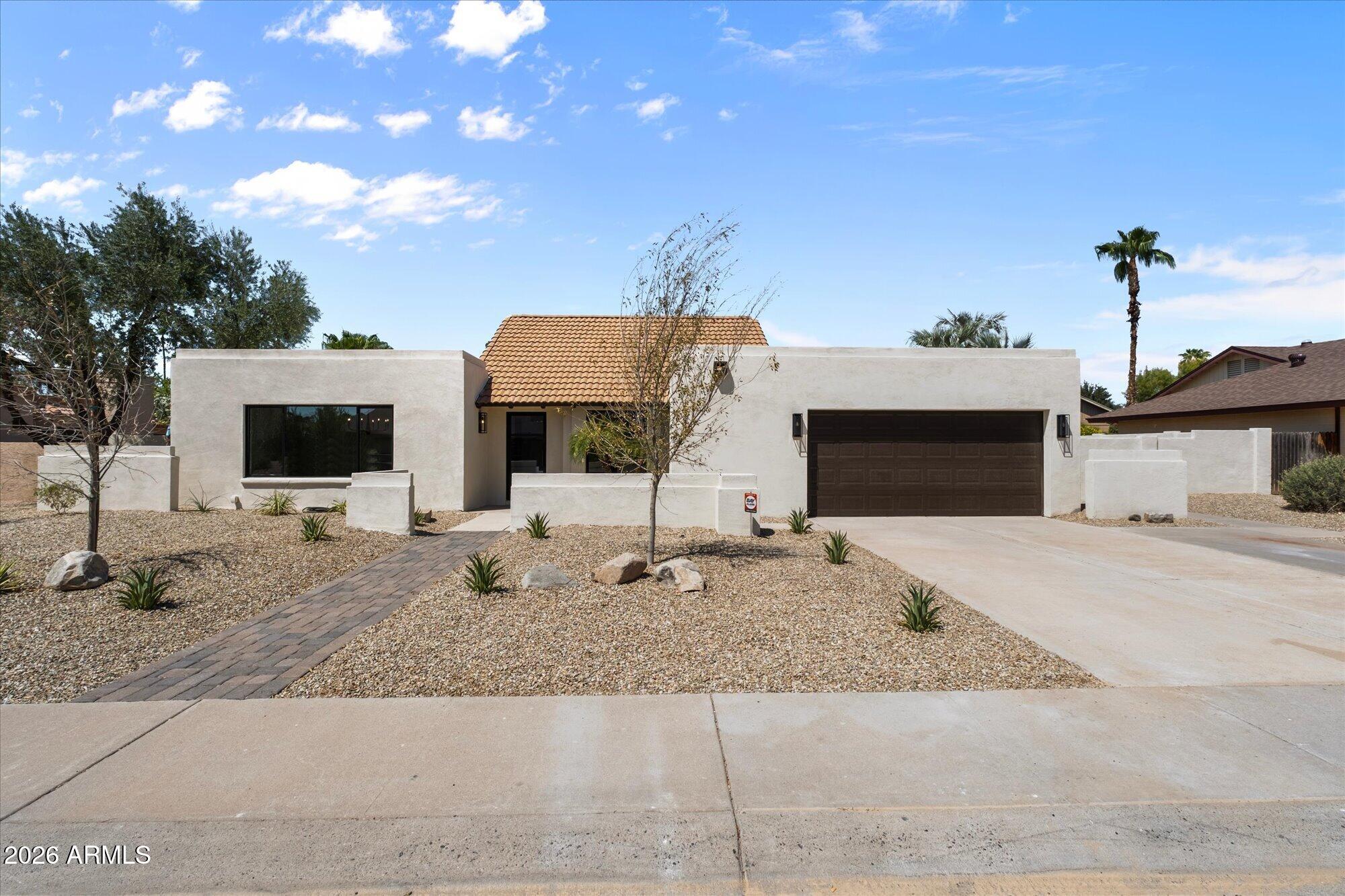5024 E LE MARCHE Avenue