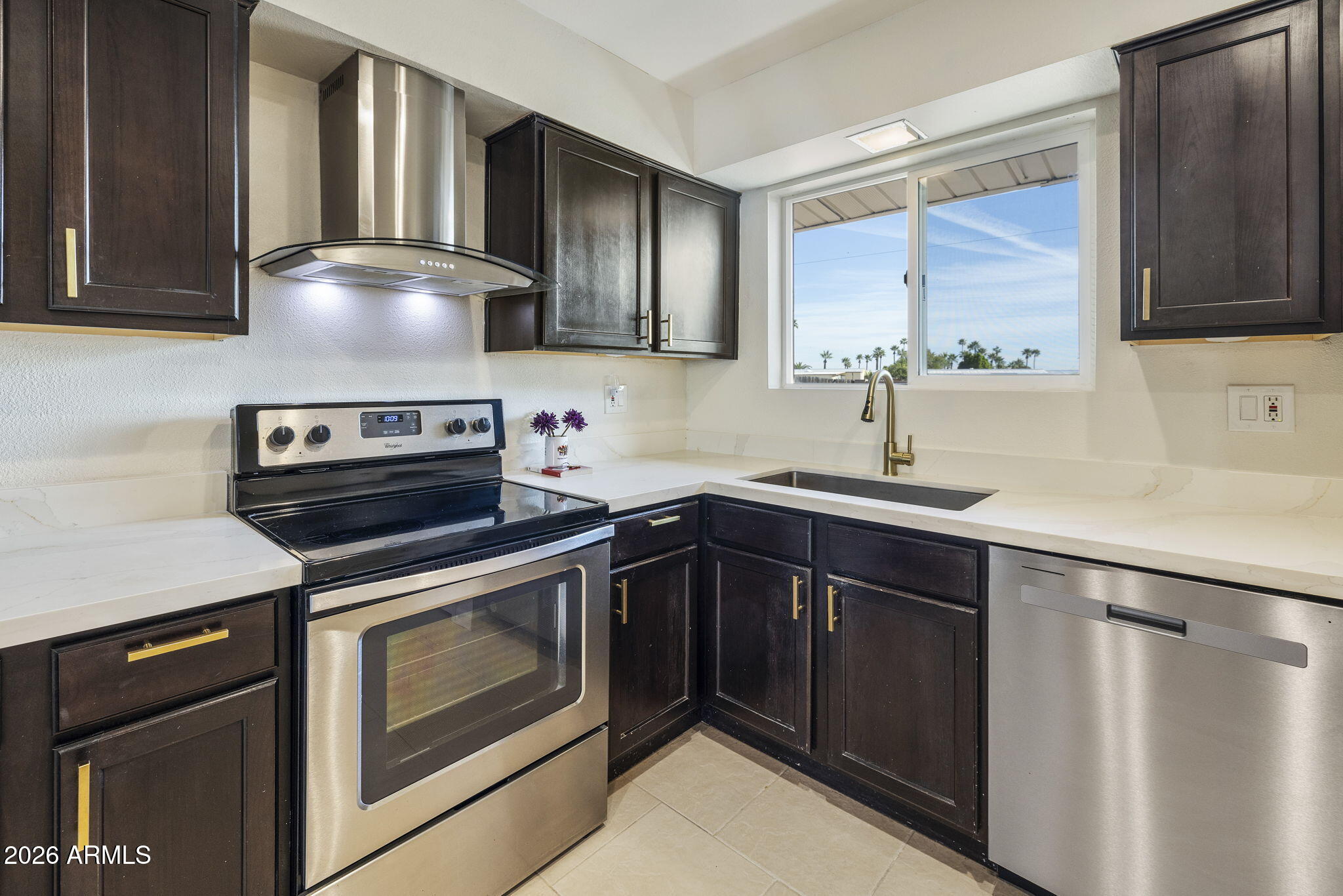 10037 N BALBOA Drive