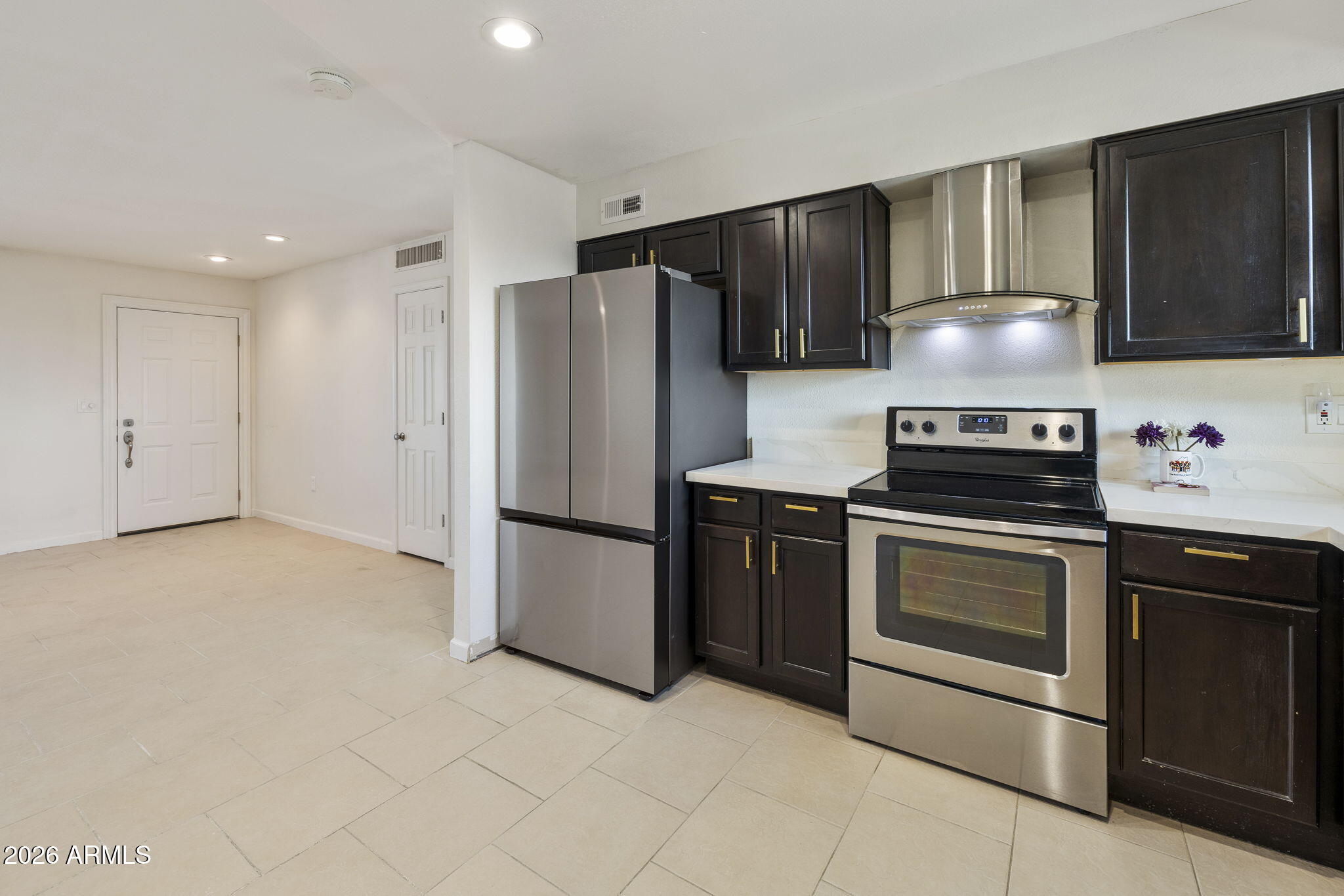 10037 N BALBOA Drive