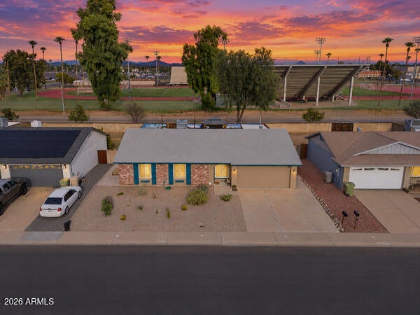 9425 N 63RD Drive