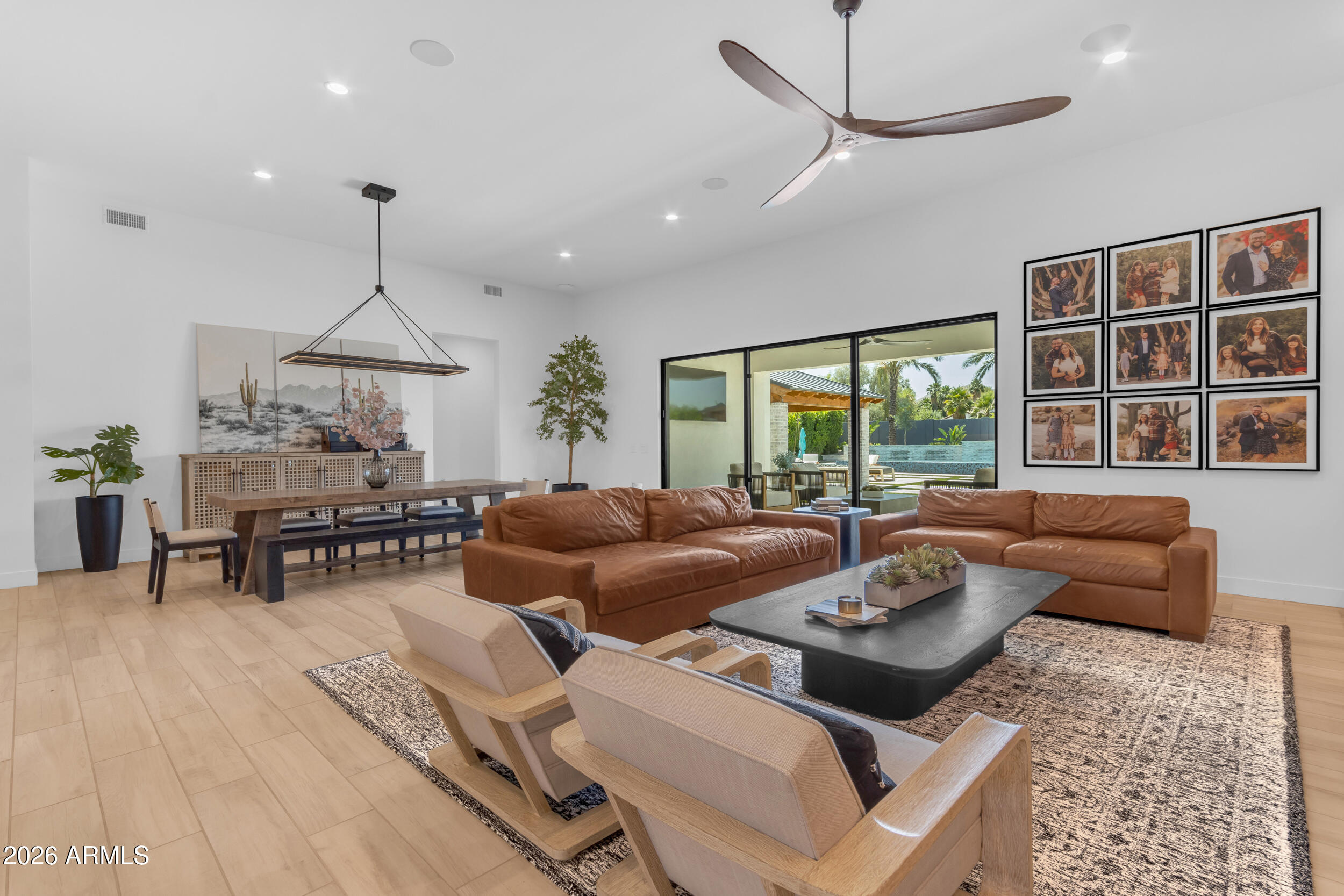 BRIDLE RANCH - Residential