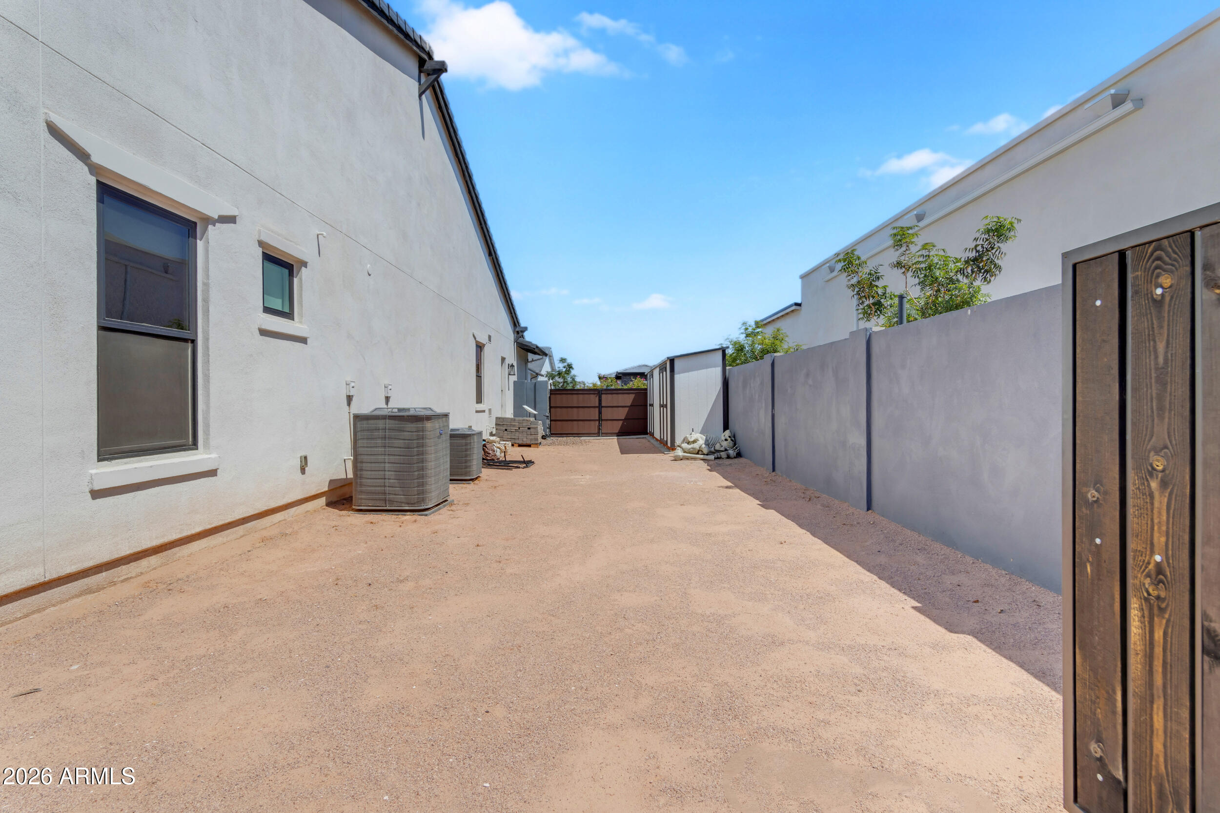 BRIDLE RANCH - Residential