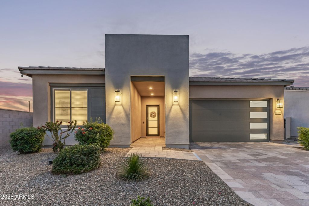 Photo of 4300 S Amethyst Drive, Chandler, AZ 85249 (MLS # 6988497)