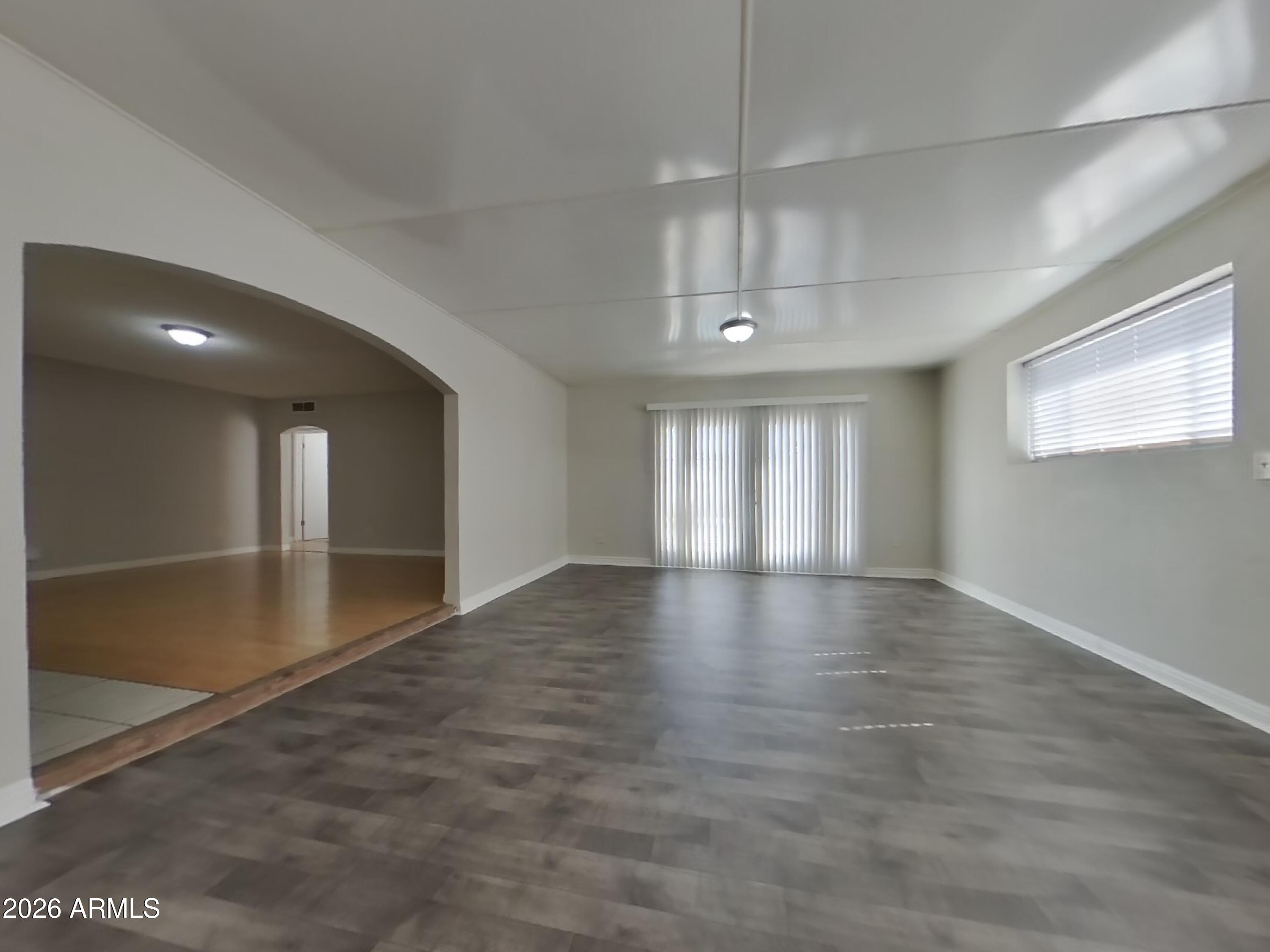 3613 W OAKLAND Street