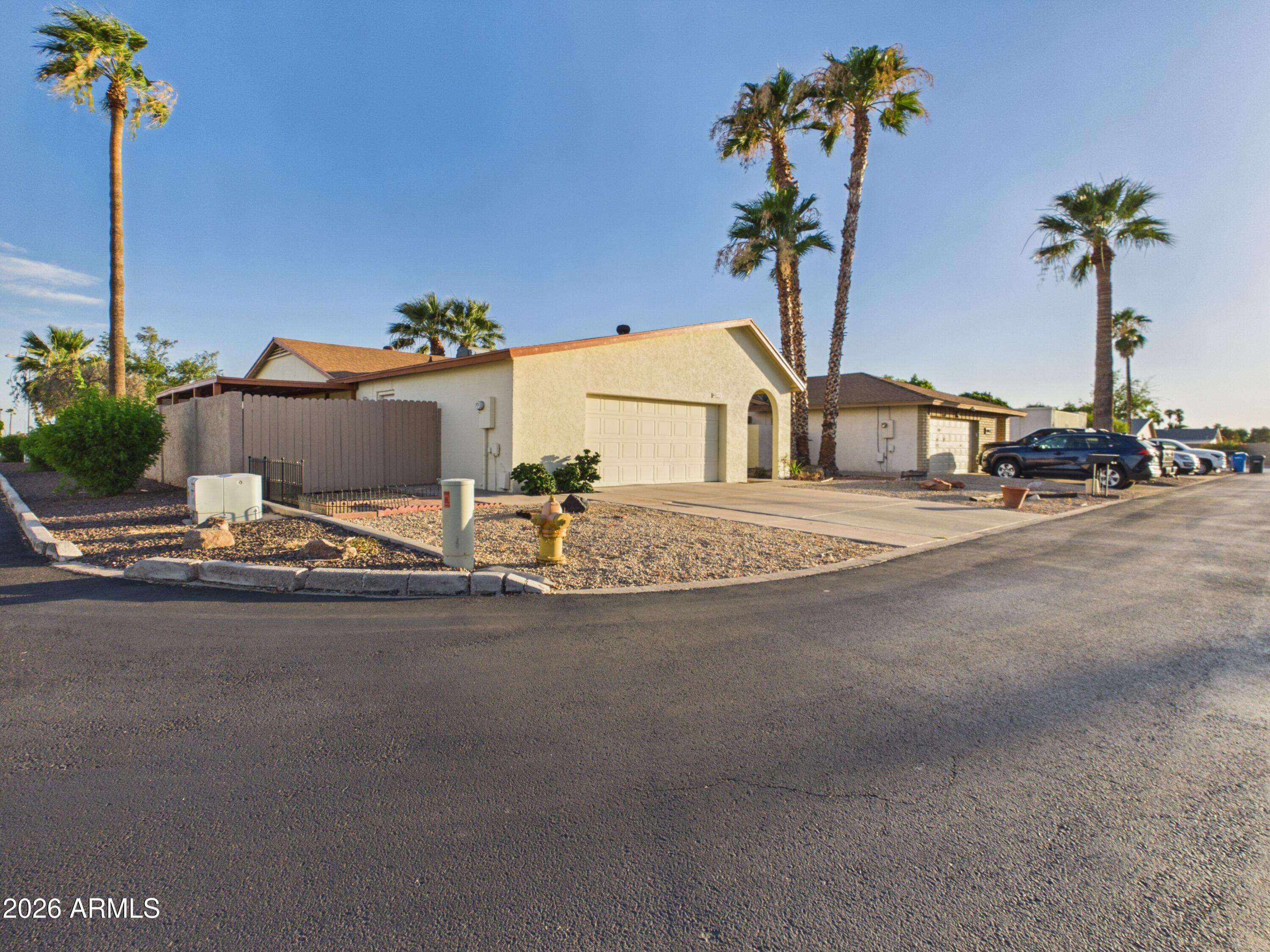 4033 W GRISWOLD Road
