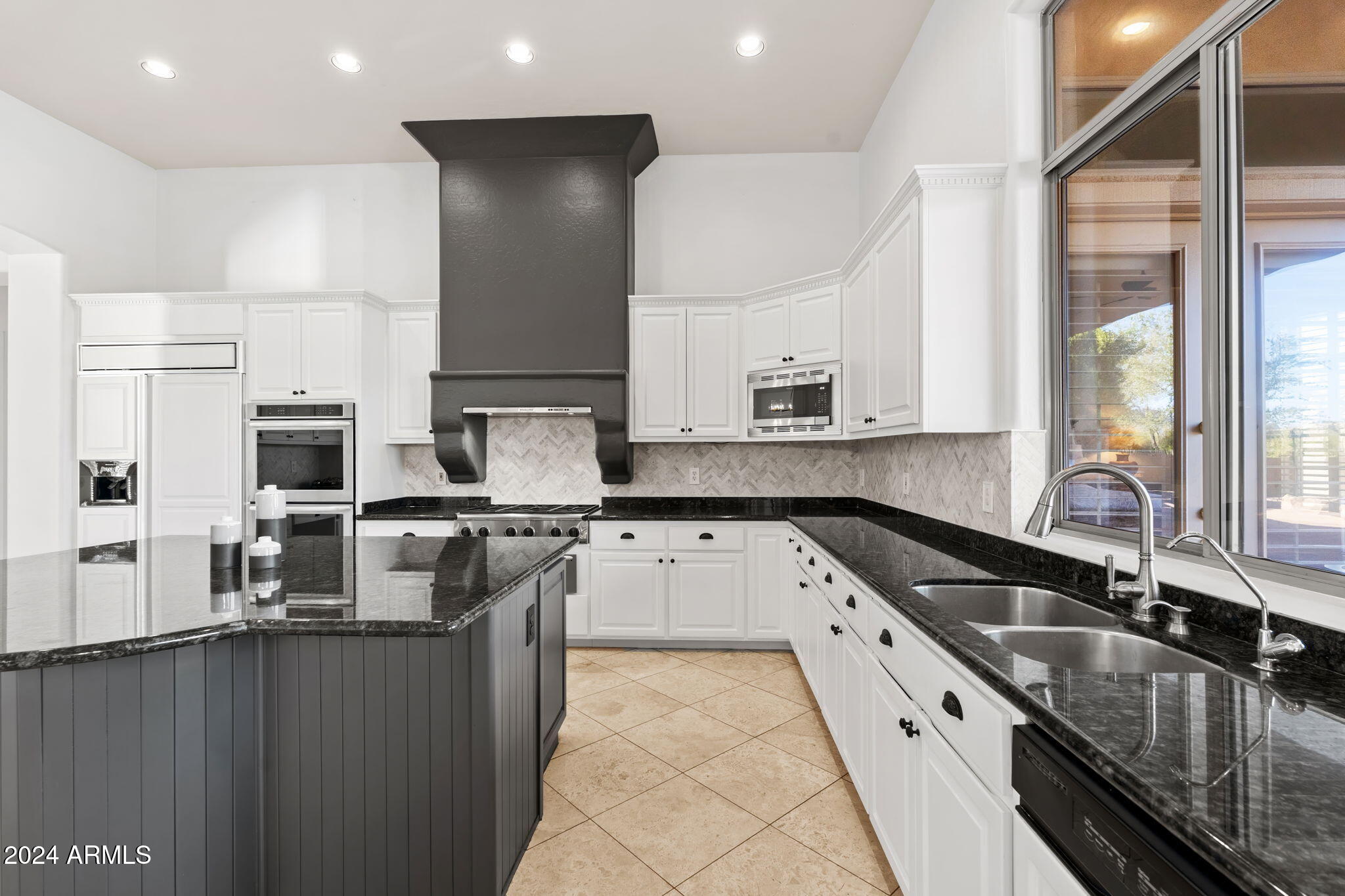 Scottsdale, Arizona 85255, United States, 5 Bedrooms Bedrooms, ,5 BathroomsBathrooms,Residential,Active,31393